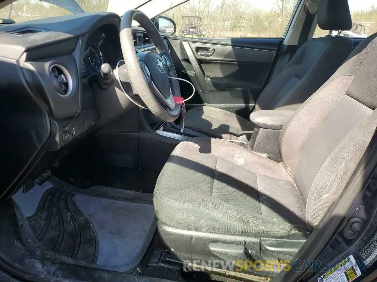 7 Photograph of a damaged car 2T1BURHE1KC245366 TOYOTA COROLLA 2019