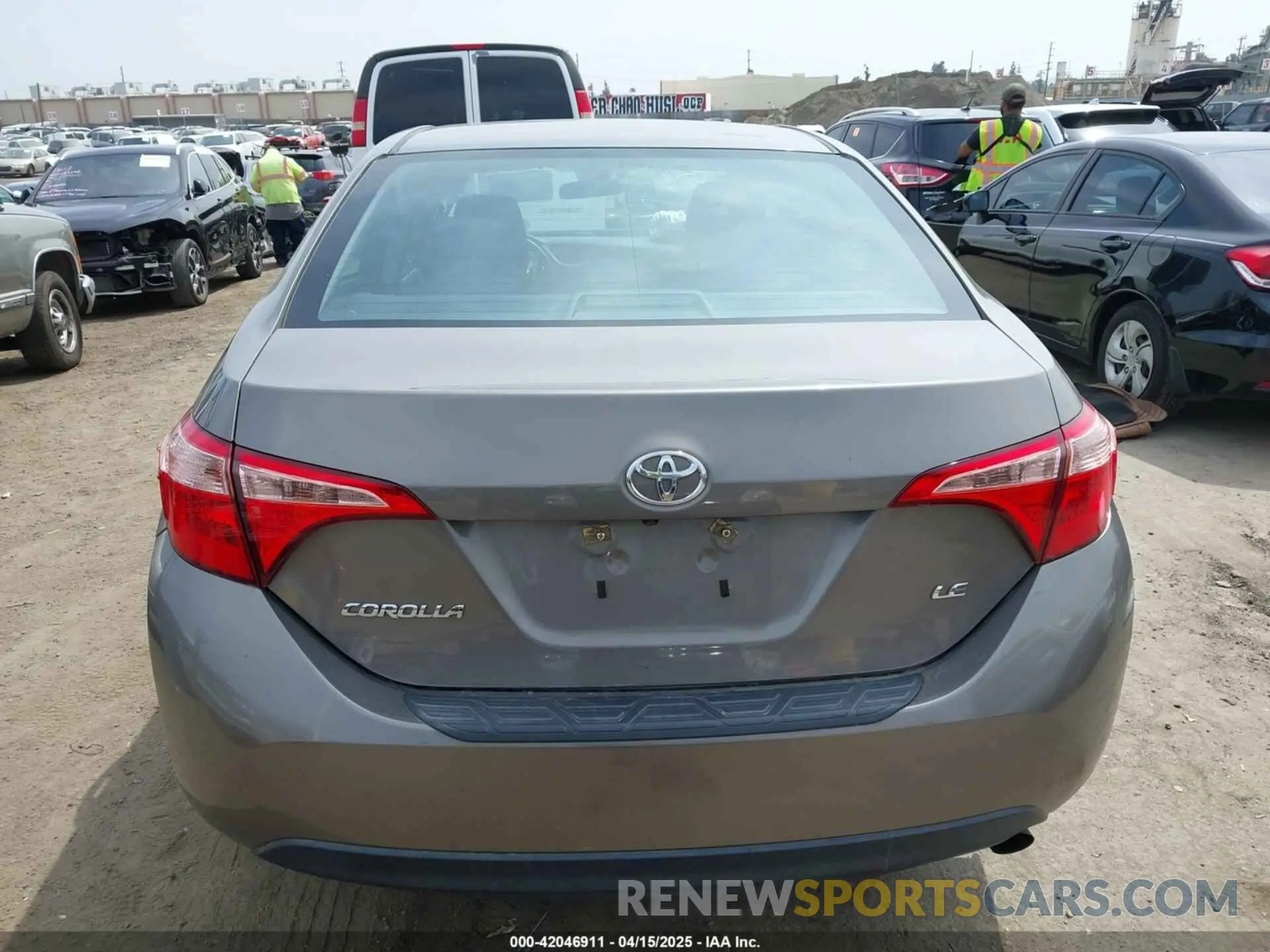 17 Photograph of a damaged car 2T1BURHE2KC127455 TOYOTA COROLLA 2019