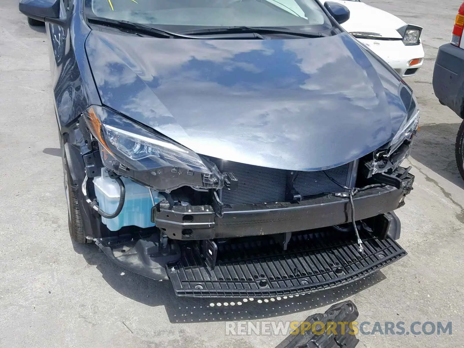 9 Photograph of a damaged car 2T1BURHE2KC129917 TOYOTA COROLLA 2019