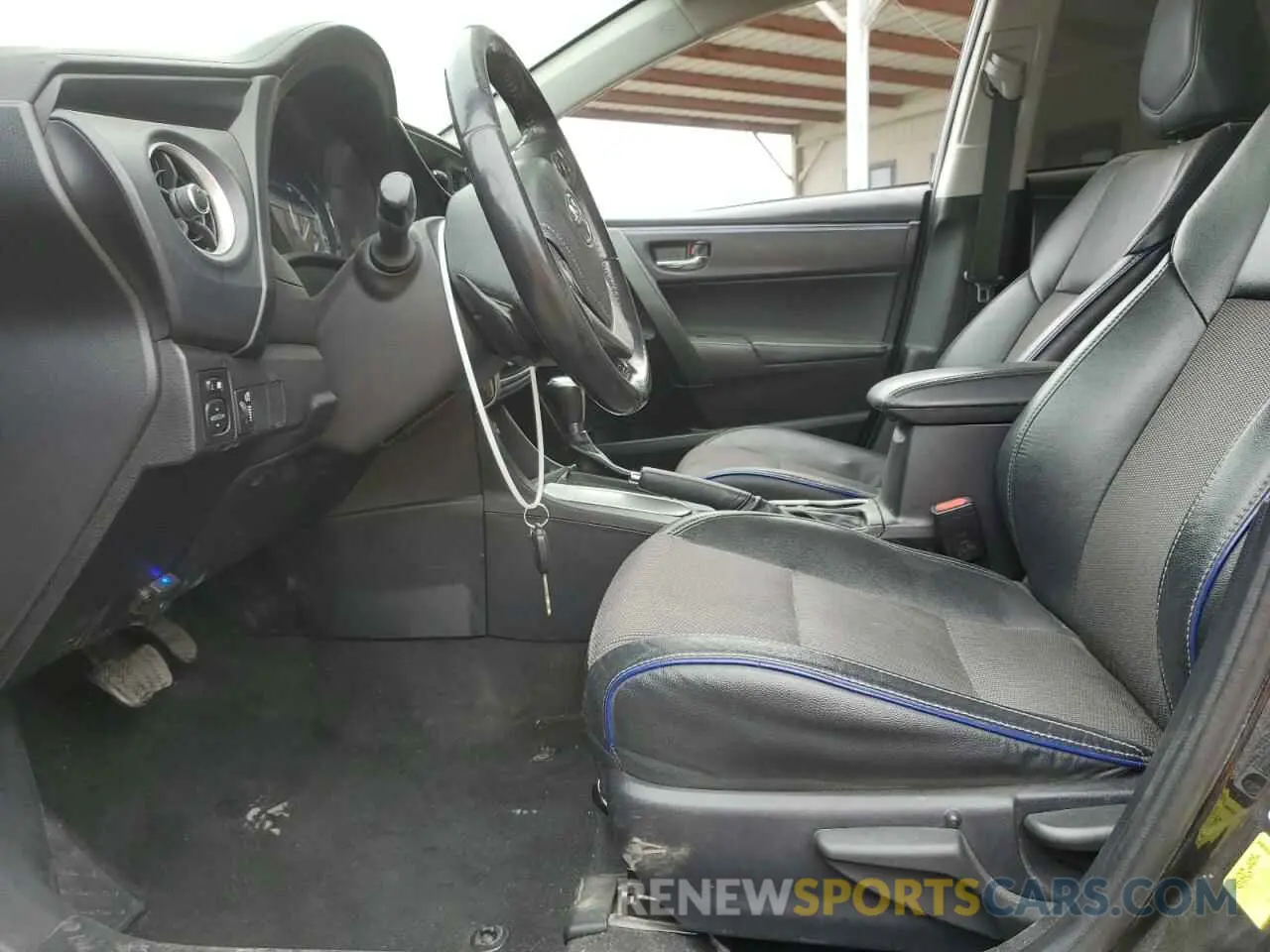 7 Photograph of a damaged car 2T1BURHE2KC130632 TOYOTA COROLLA 2019