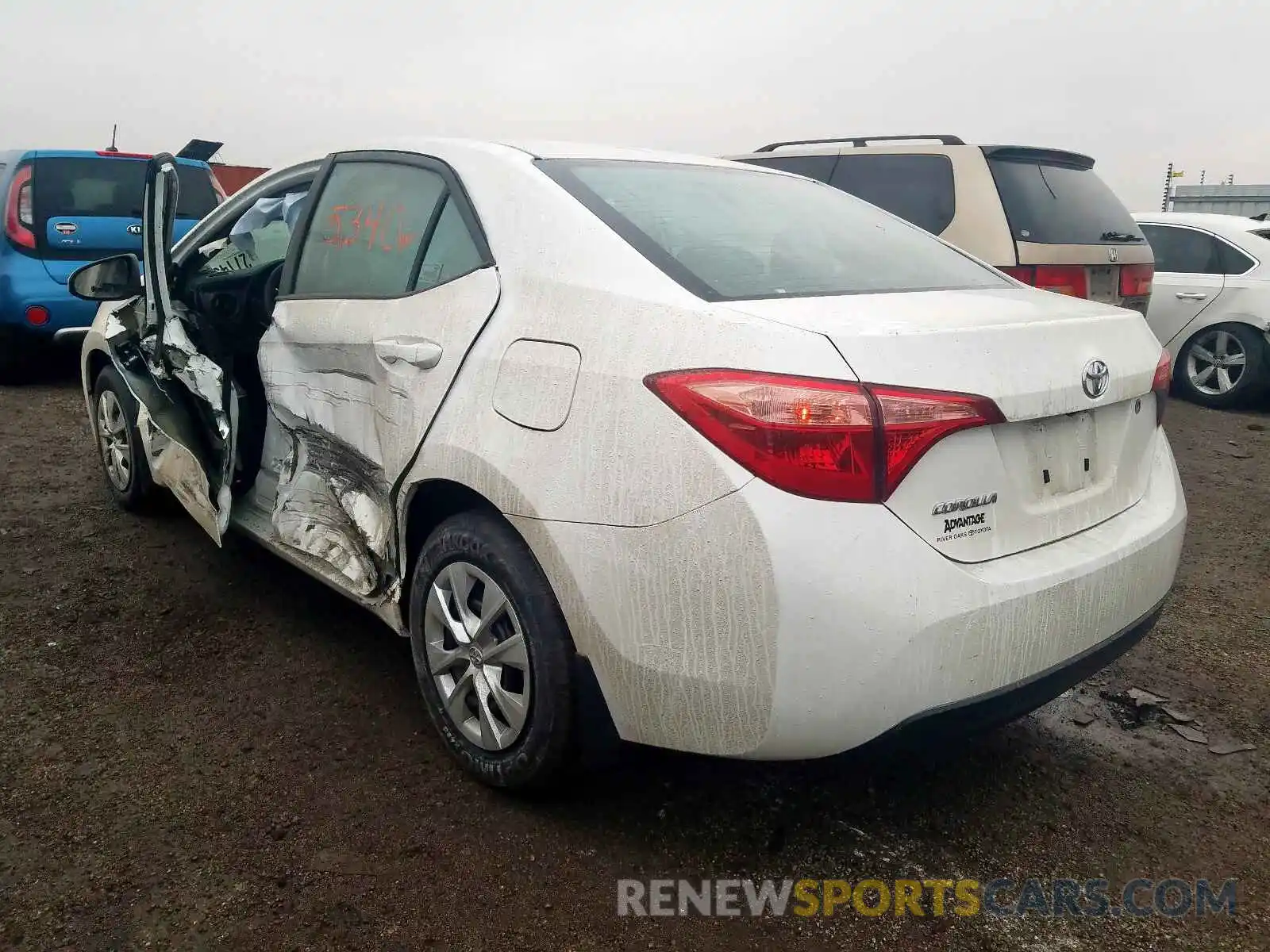 3 Photograph of a damaged car 2T1BURHE2KC136690 TOYOTA COROLLA 2019