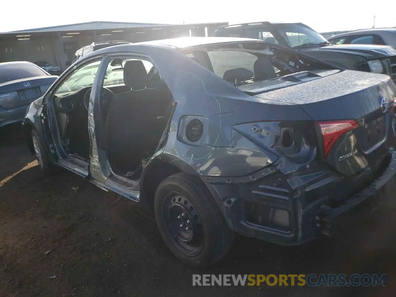 3 Photograph of a damaged car 2T1BURHE2KC138505 TOYOTA COROLLA 2019