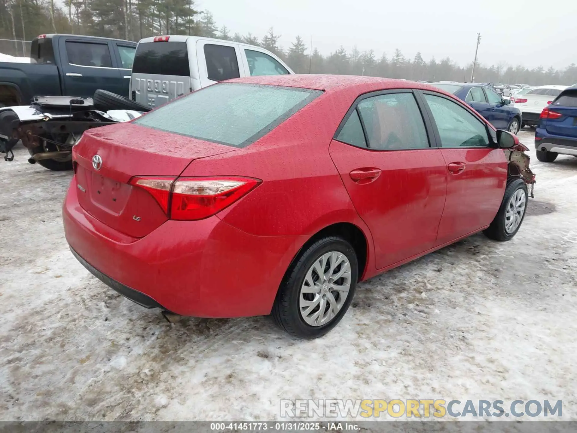 4 Photograph of a damaged car 2T1BURHE2KC141856 TOYOTA COROLLA 2019