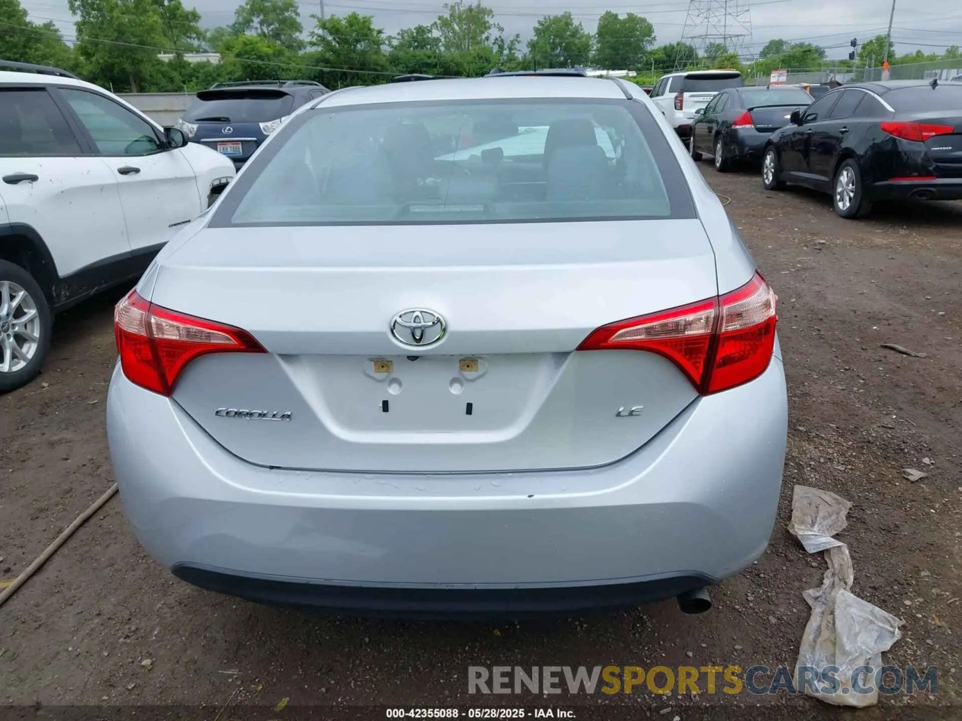 17 Photograph of a damaged car 2T1BURHE2KC146071 TOYOTA COROLLA 2019