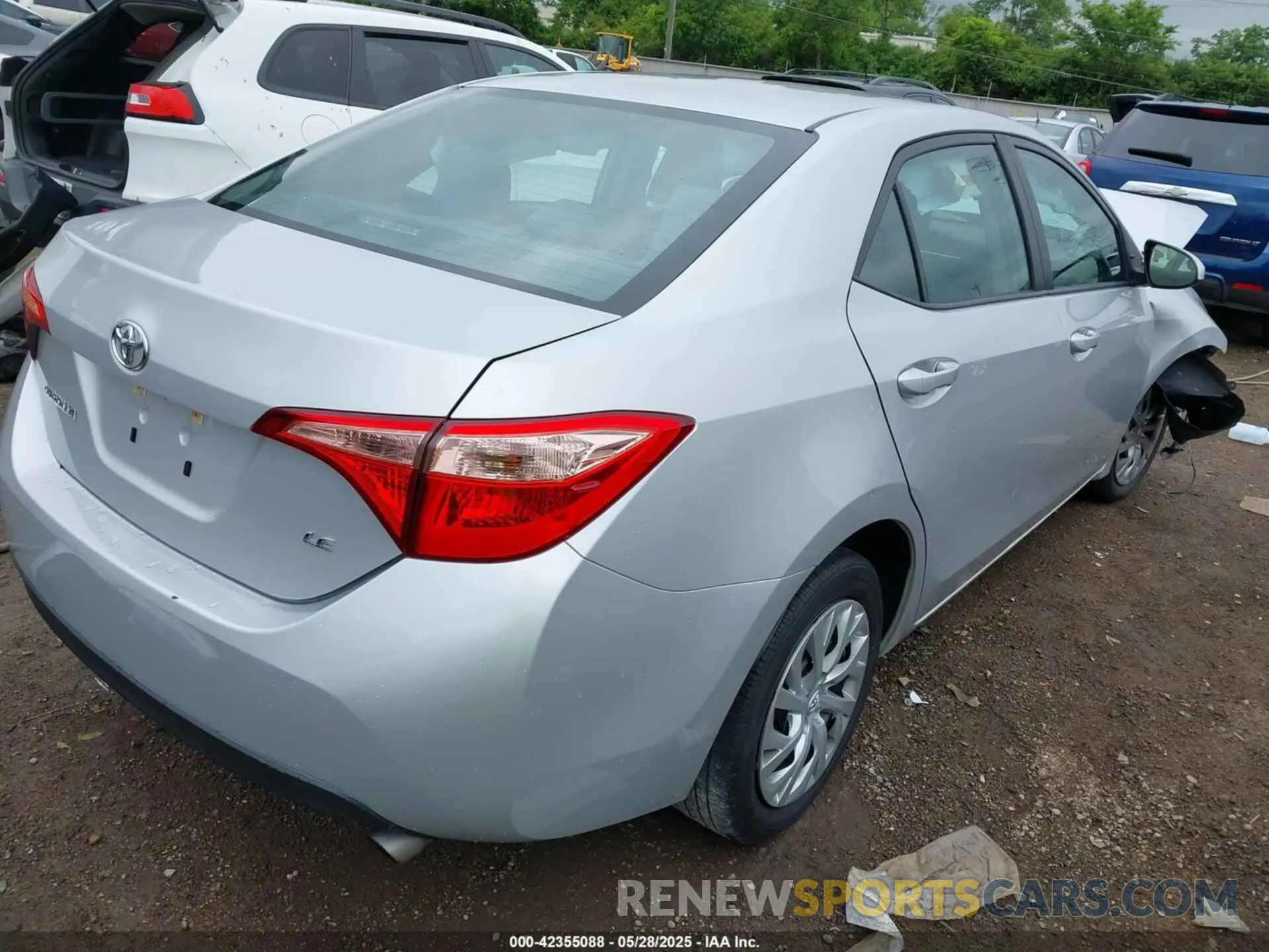 4 Photograph of a damaged car 2T1BURHE2KC146071 TOYOTA COROLLA 2019