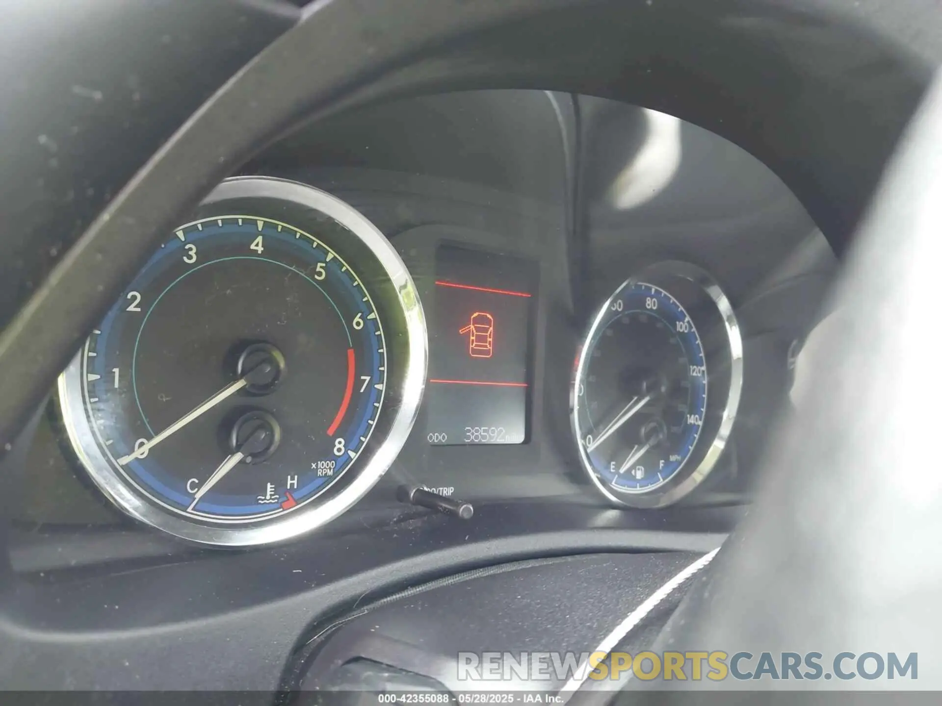 7 Photograph of a damaged car 2T1BURHE2KC146071 TOYOTA COROLLA 2019