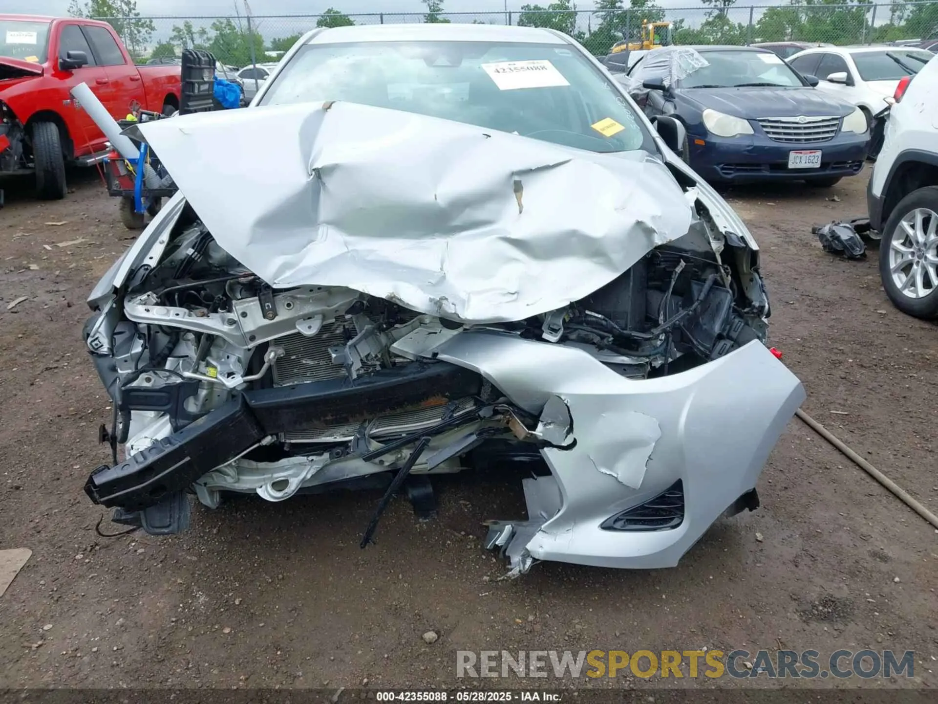 8 Photograph of a damaged car 2T1BURHE2KC146071 TOYOTA COROLLA 2019