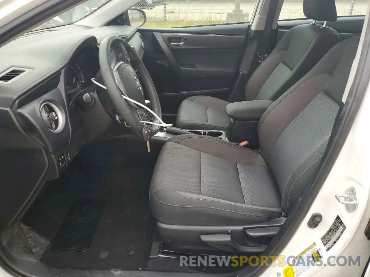 7 Photograph of a damaged car 2T1BURHE2KC149004 TOYOTA COROLLA 2019