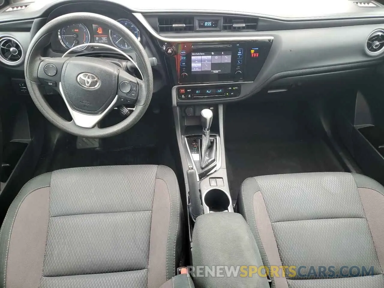 8 Photograph of a damaged car 2T1BURHE2KC149004 TOYOTA COROLLA 2019