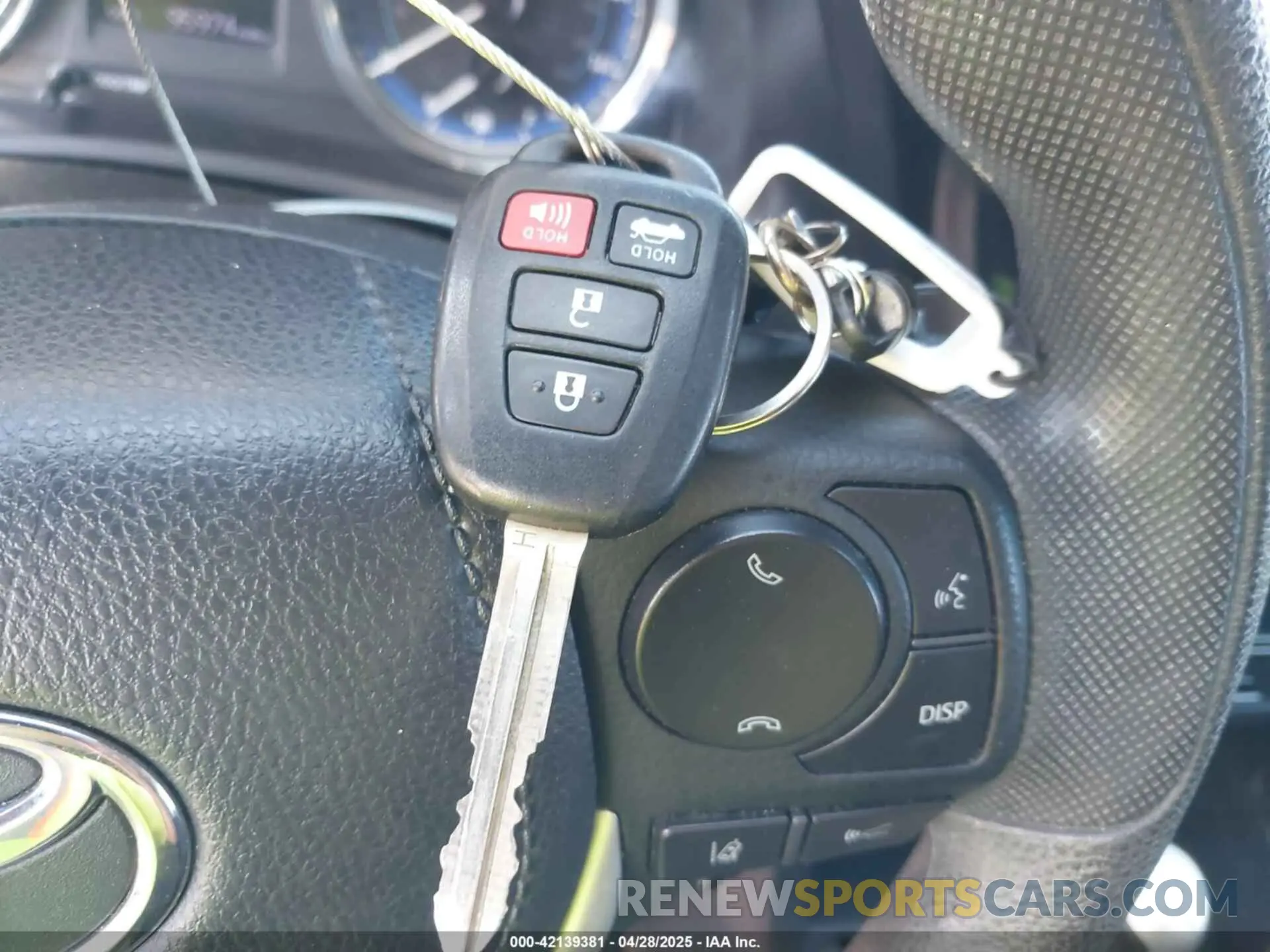 11 Photograph of a damaged car 2T1BURHE2KC150721 TOYOTA COROLLA 2019