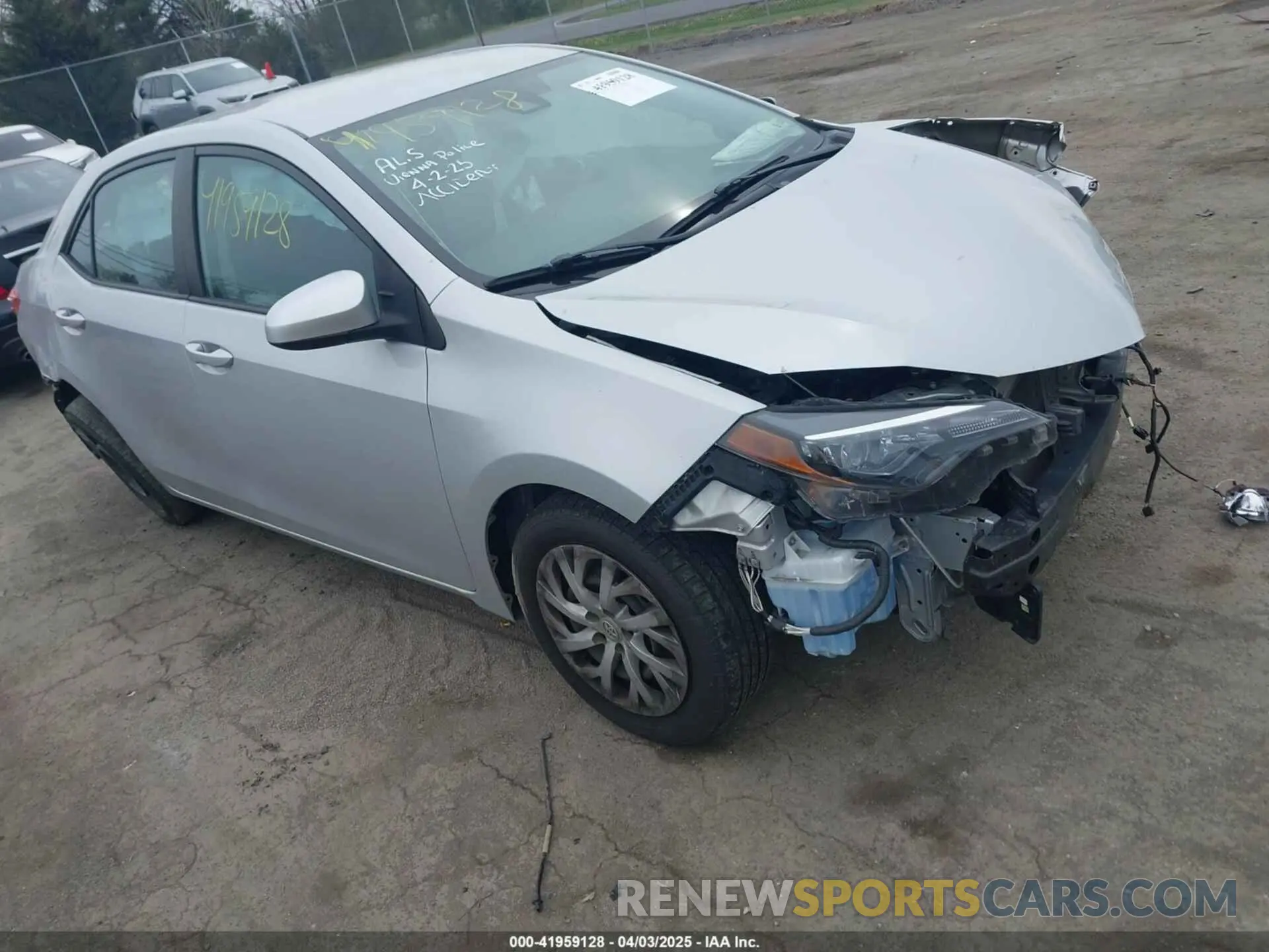 1 Photograph of a damaged car 2T1BURHE2KC153893 TOYOTA COROLLA 2019