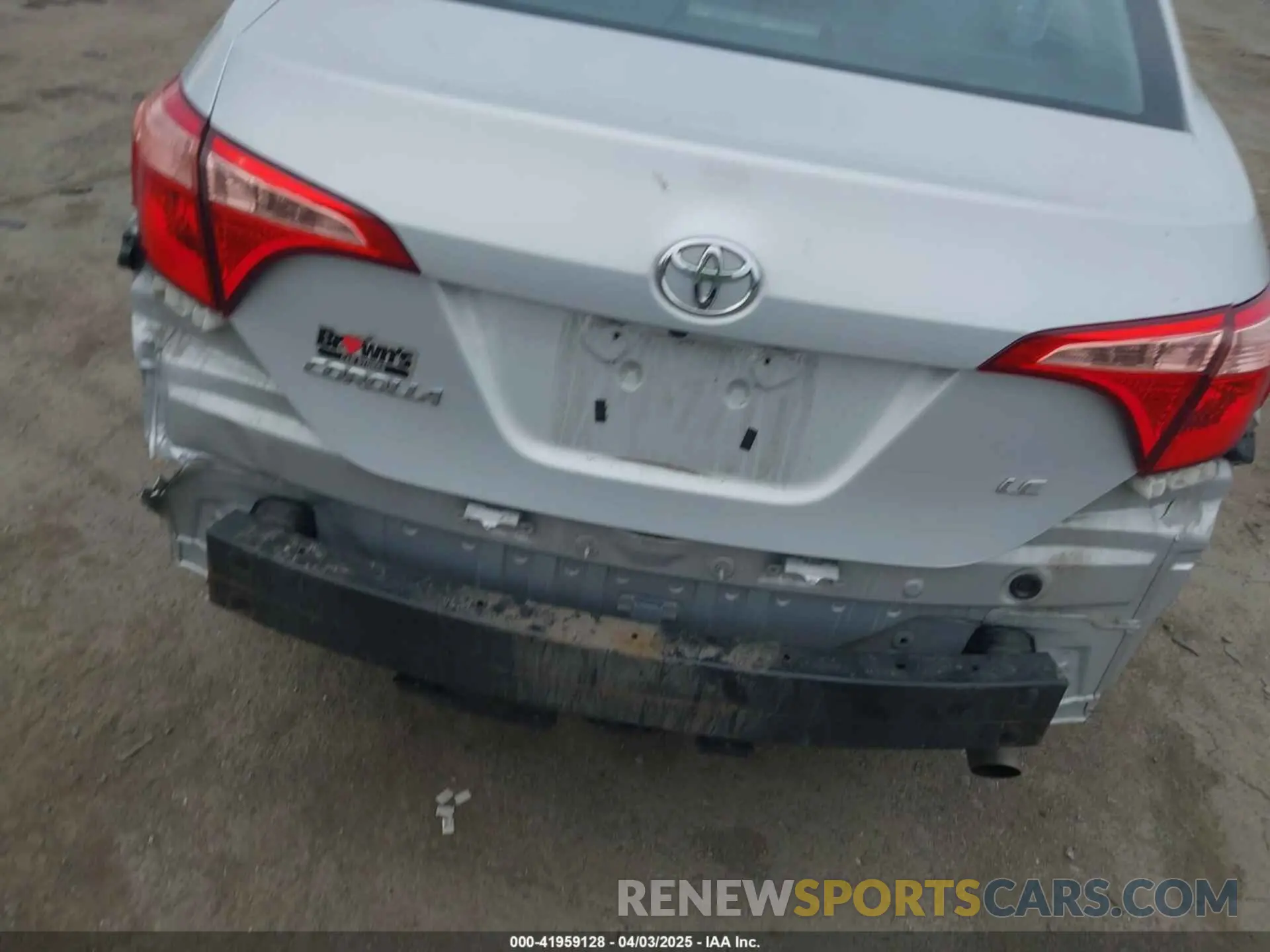 16 Photograph of a damaged car 2T1BURHE2KC153893 TOYOTA COROLLA 2019