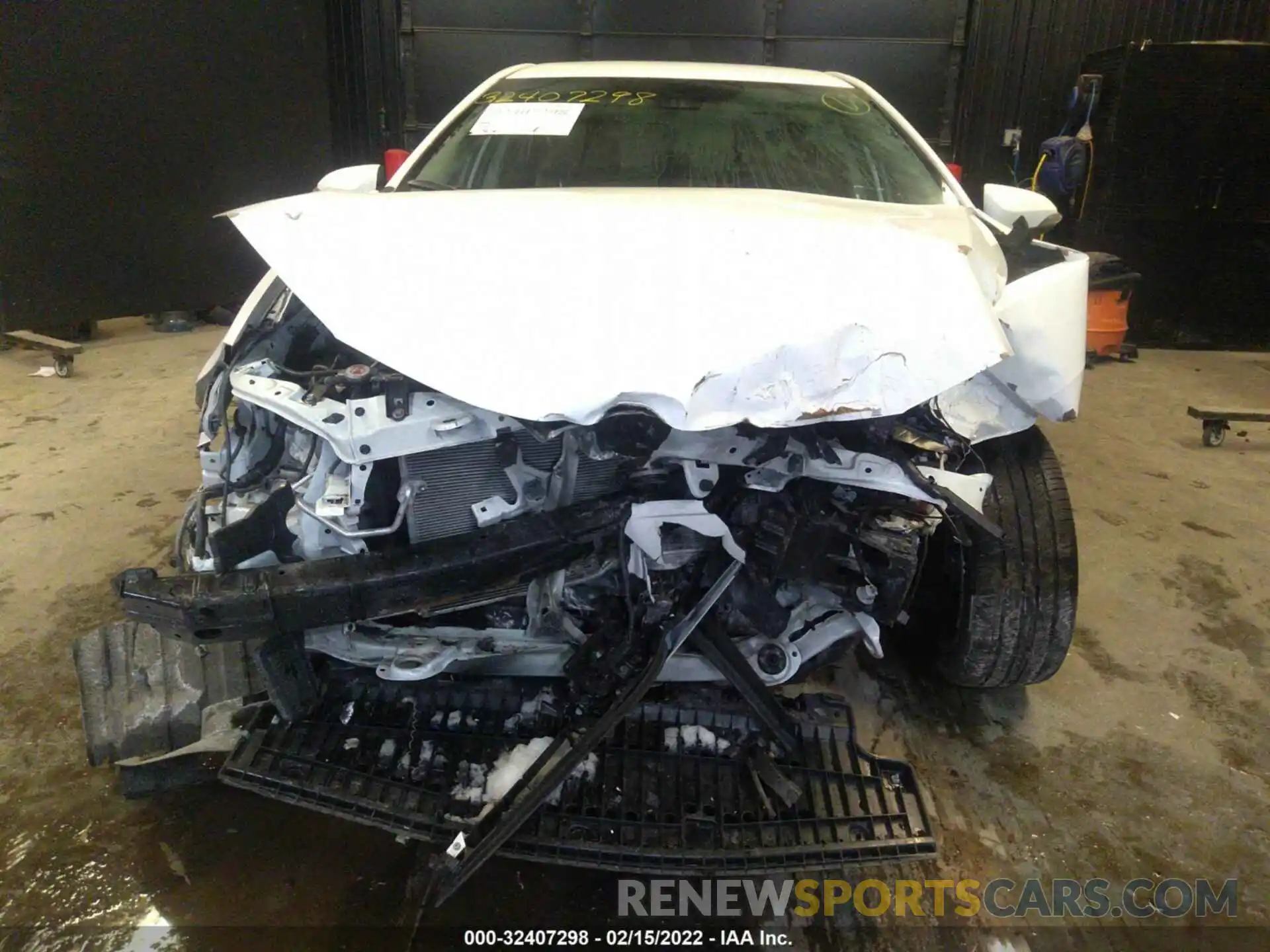 6 Photograph of a damaged car 2T1BURHE2KC155319 TOYOTA COROLLA 2019