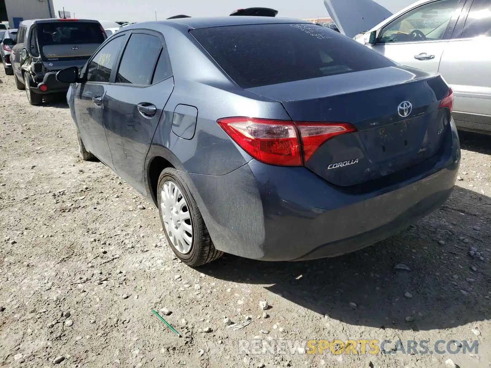 3 Photograph of a damaged car 2T1BURHE2KC157152 TOYOTA COROLLA 2019