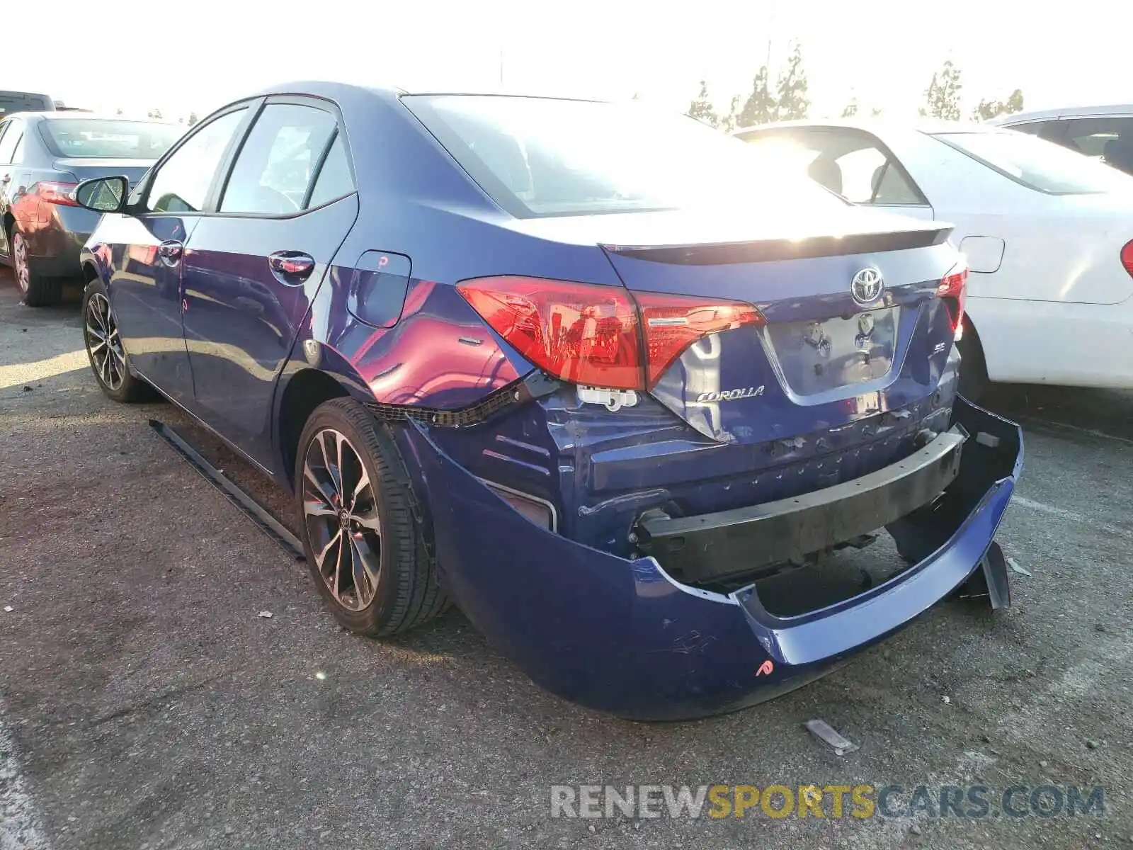 3 Photograph of a damaged car 2T1BURHE2KC159418 TOYOTA COROLLA 2019