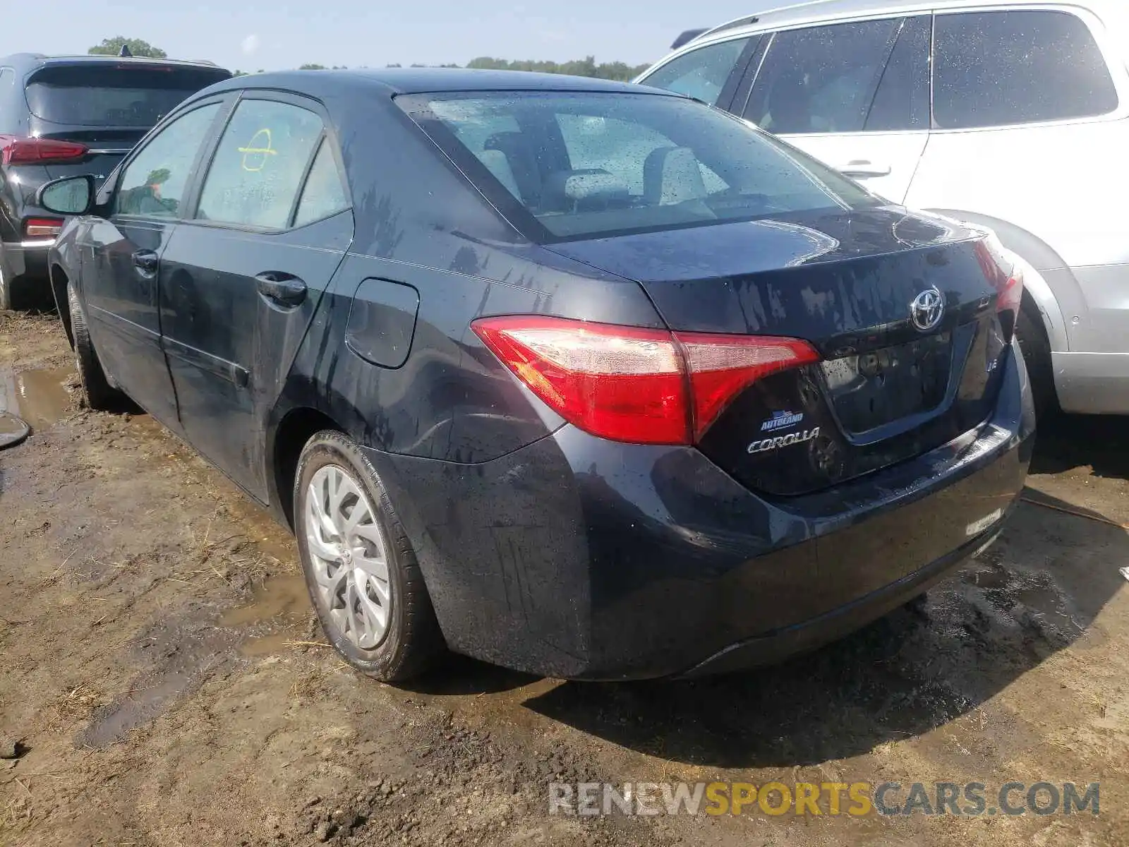 3 Photograph of a damaged car 2T1BURHE2KC163453 TOYOTA COROLLA 2019