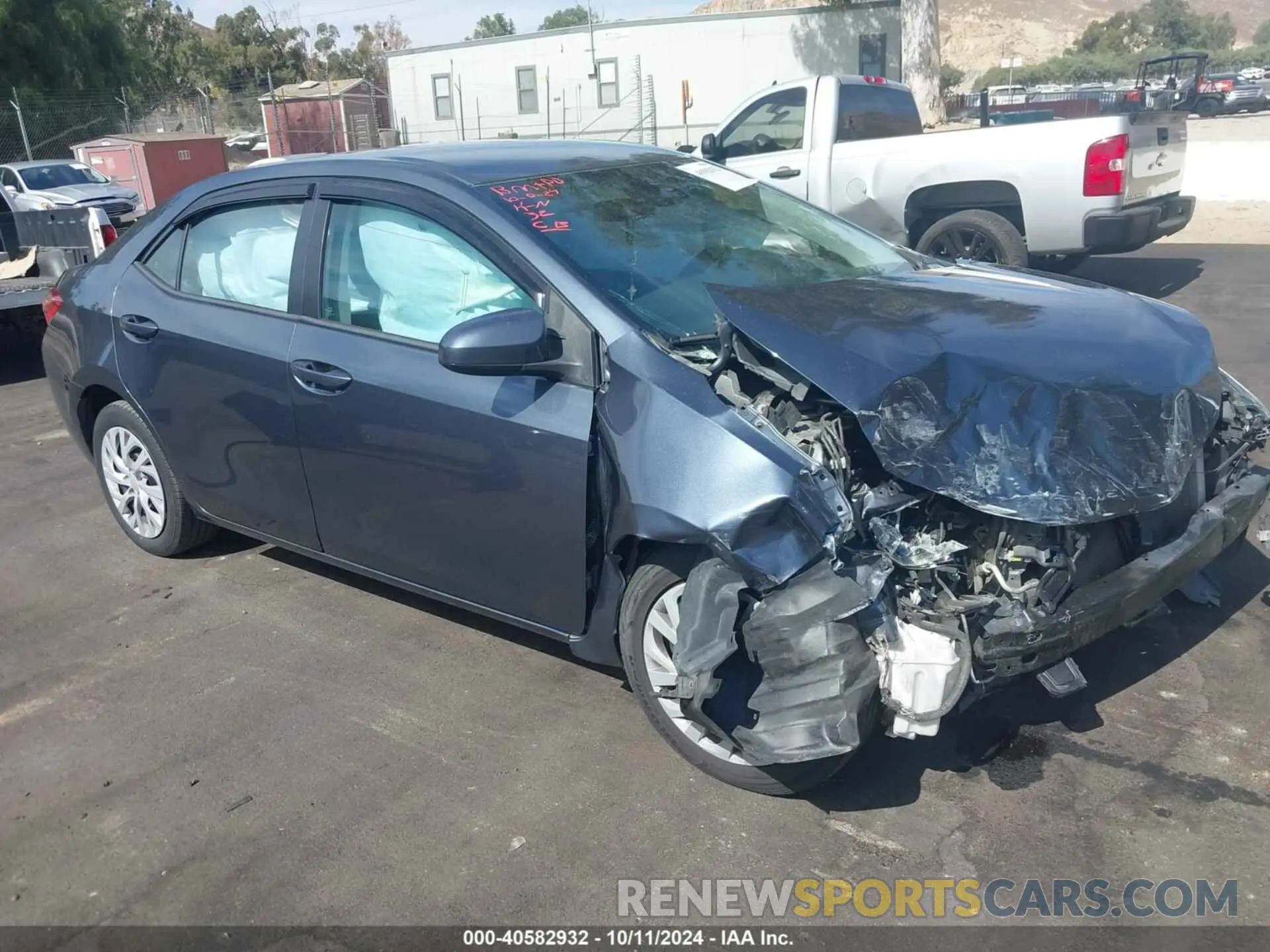 1 Photograph of a damaged car 2T1BURHE2KC165610 TOYOTA COROLLA 2019
