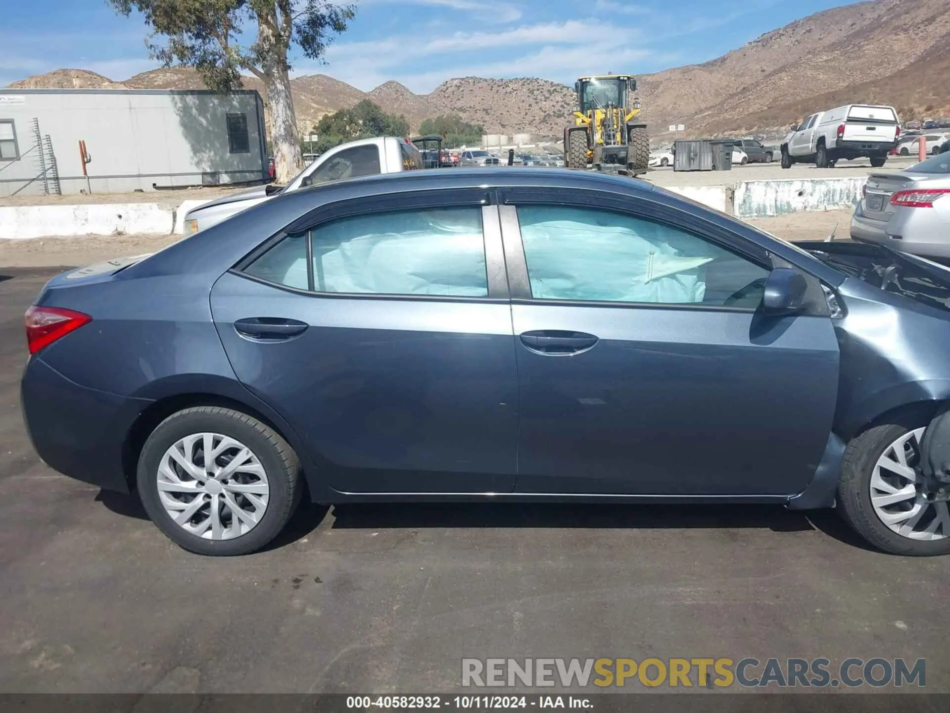13 Photograph of a damaged car 2T1BURHE2KC165610 TOYOTA COROLLA 2019