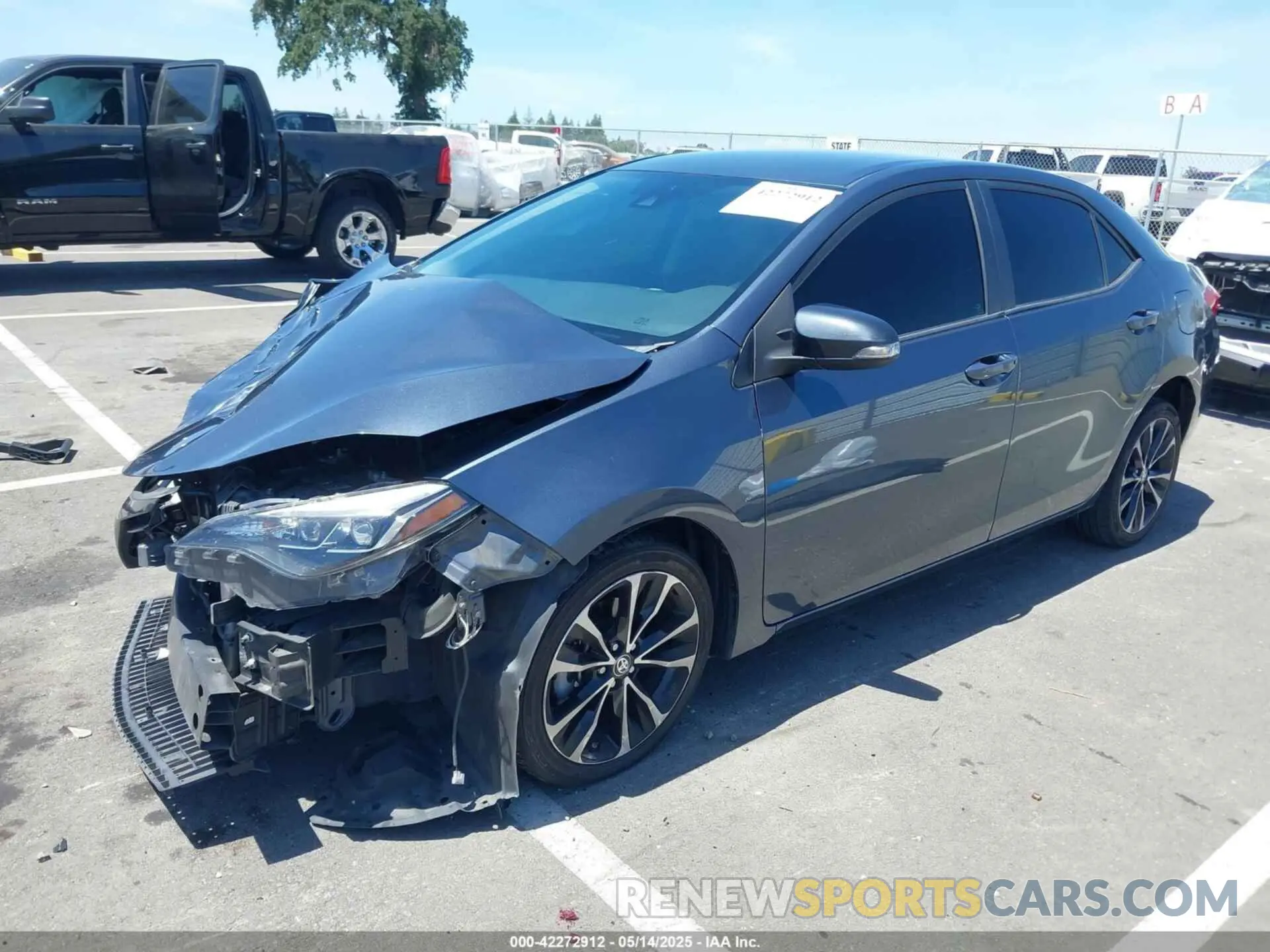 2 Photograph of a damaged car 2T1BURHE2KC171309 TOYOTA COROLLA 2019