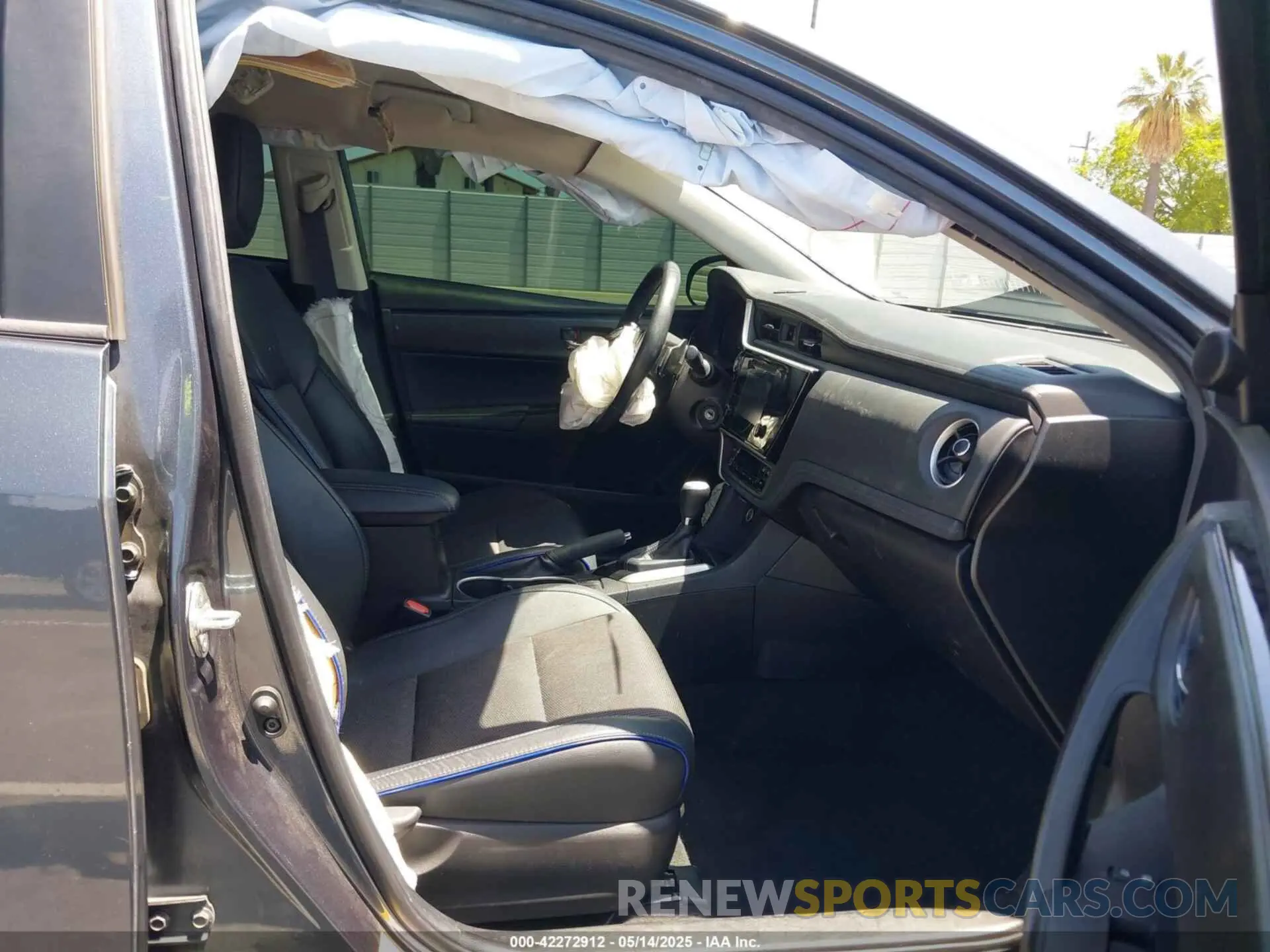 5 Photograph of a damaged car 2T1BURHE2KC171309 TOYOTA COROLLA 2019