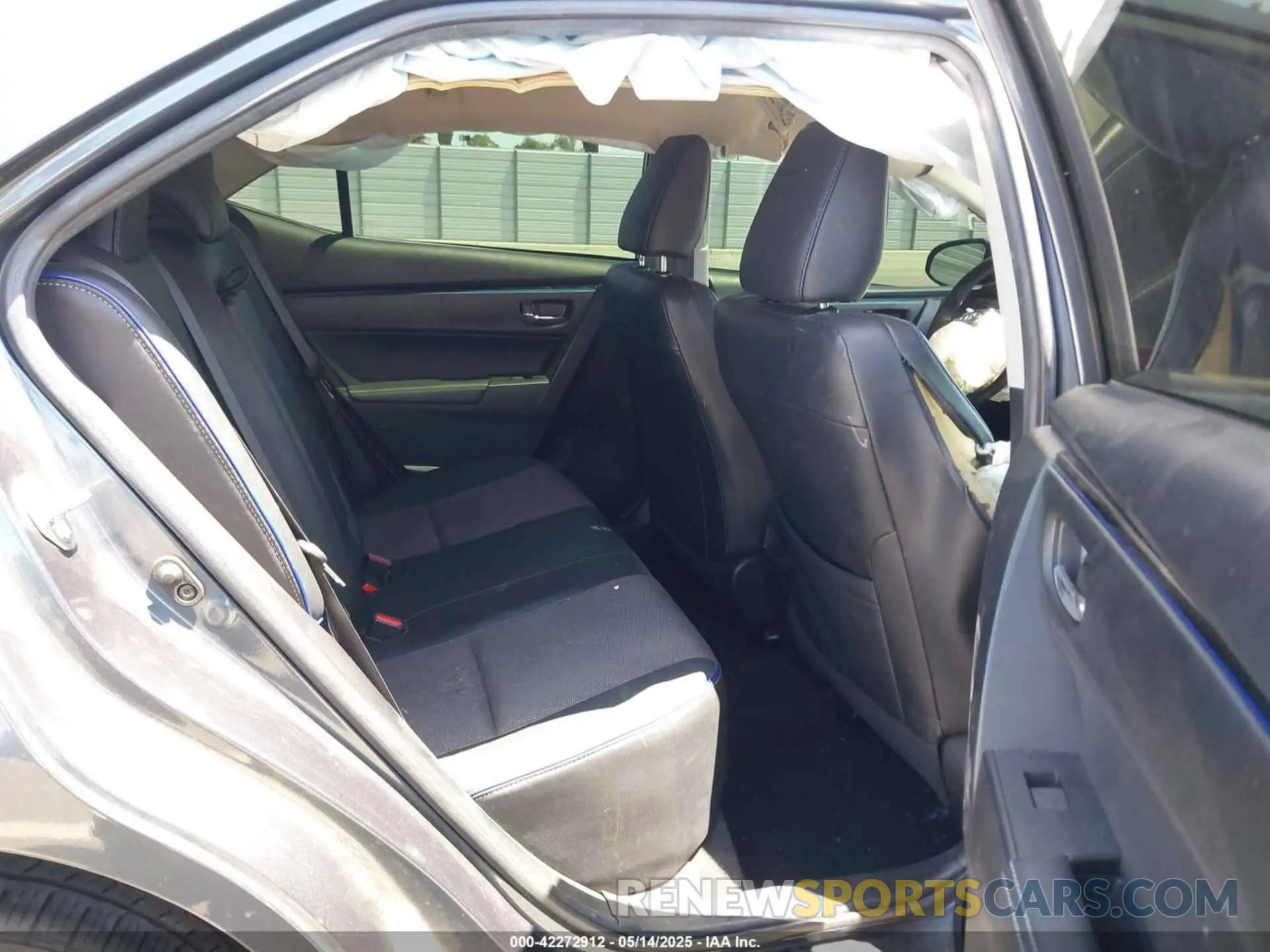 8 Photograph of a damaged car 2T1BURHE2KC171309 TOYOTA COROLLA 2019
