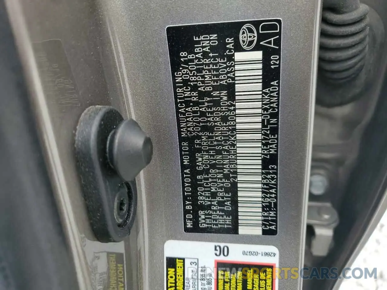 14 Photograph of a damaged car 2T1BURHE2KC180642 TOYOTA COROLLA 2019