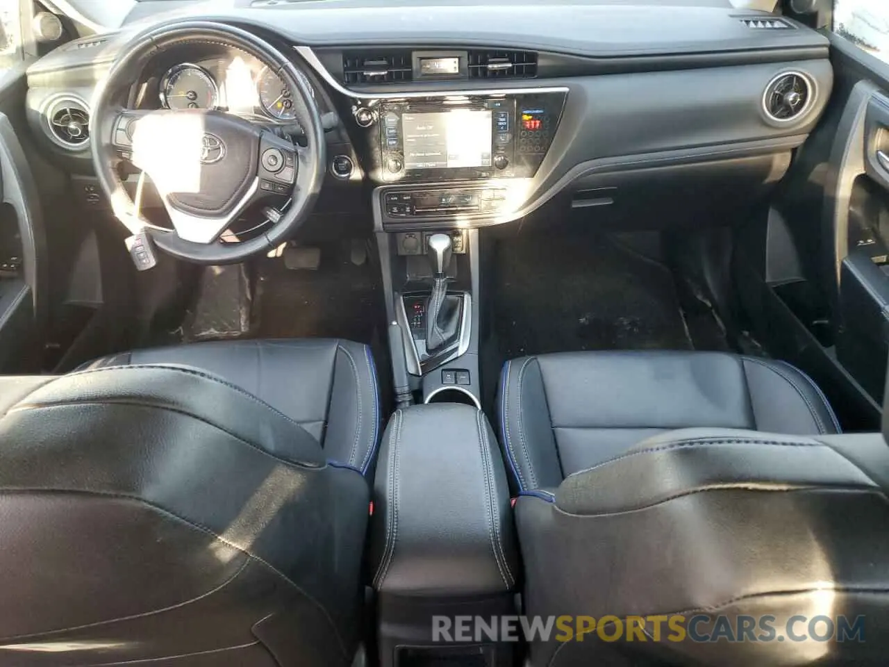 8 Photograph of a damaged car 2T1BURHE2KC182505 TOYOTA COROLLA 2019