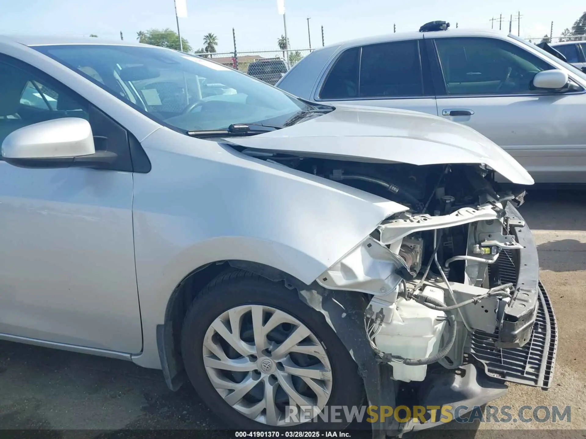 19 Photograph of a damaged car 2T1BURHE2KC190975 TOYOTA COROLLA 2019