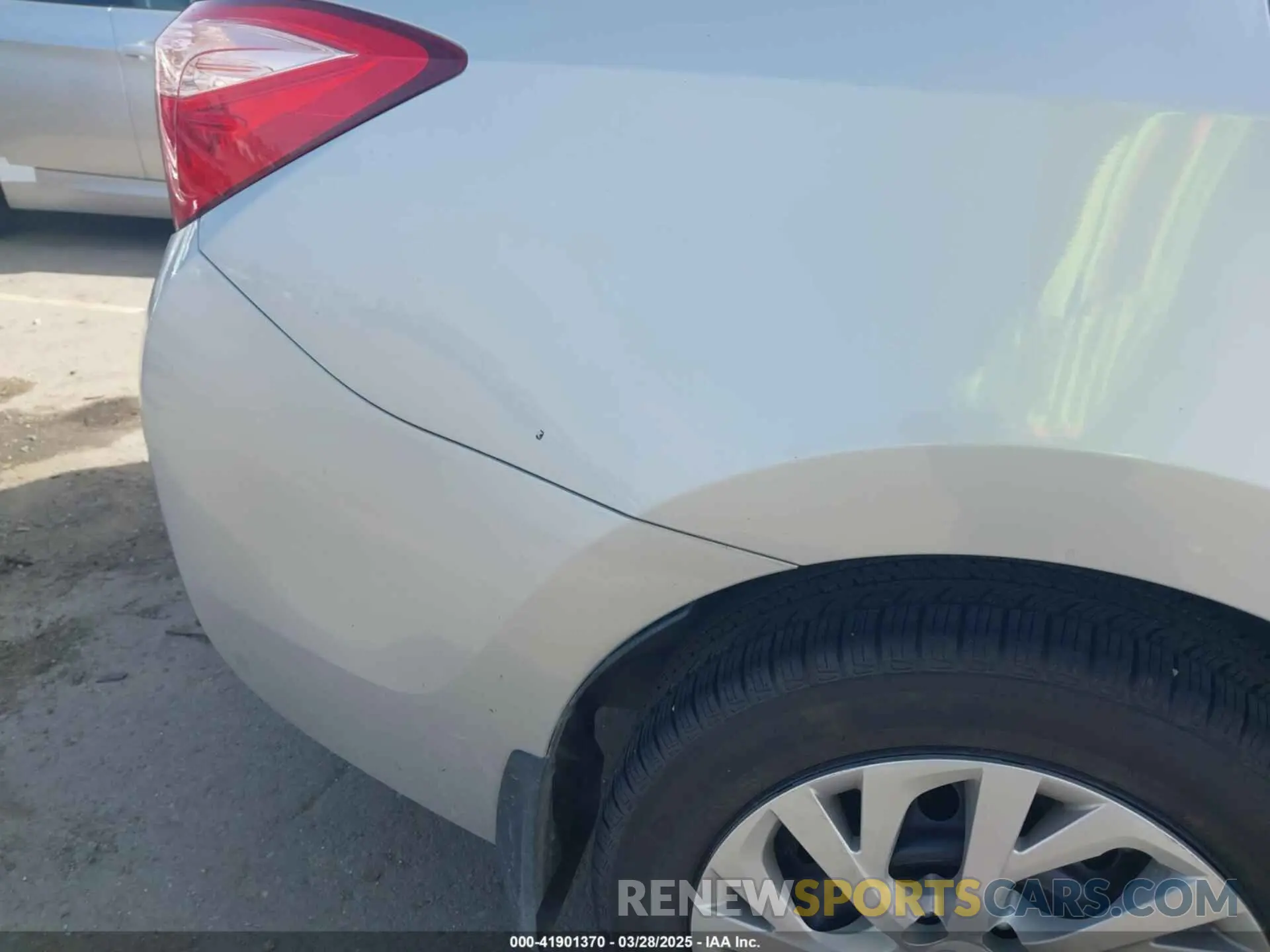 20 Photograph of a damaged car 2T1BURHE2KC190975 TOYOTA COROLLA 2019