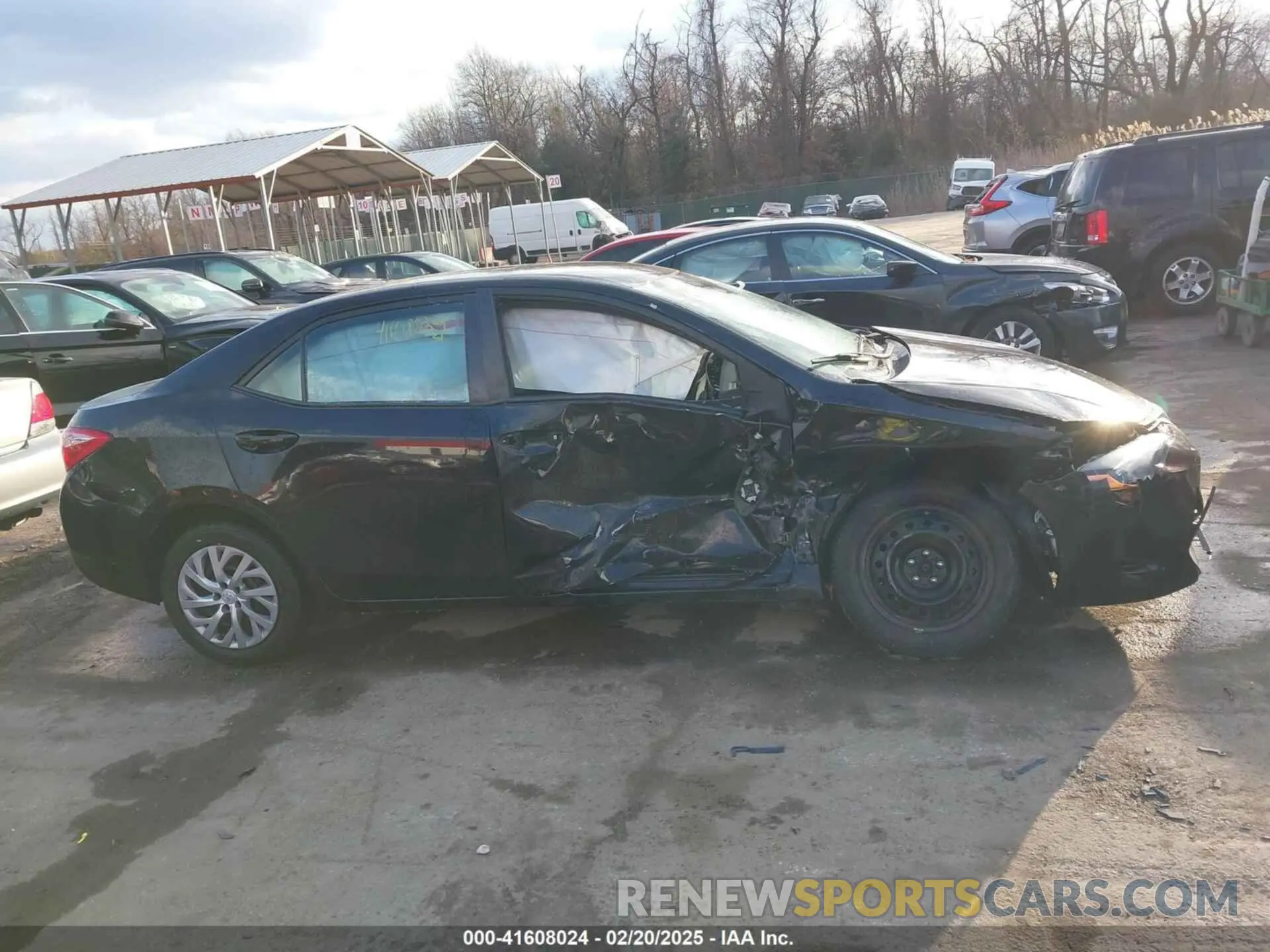 13 Photograph of a damaged car 2T1BURHE2KC191446 TOYOTA COROLLA 2019