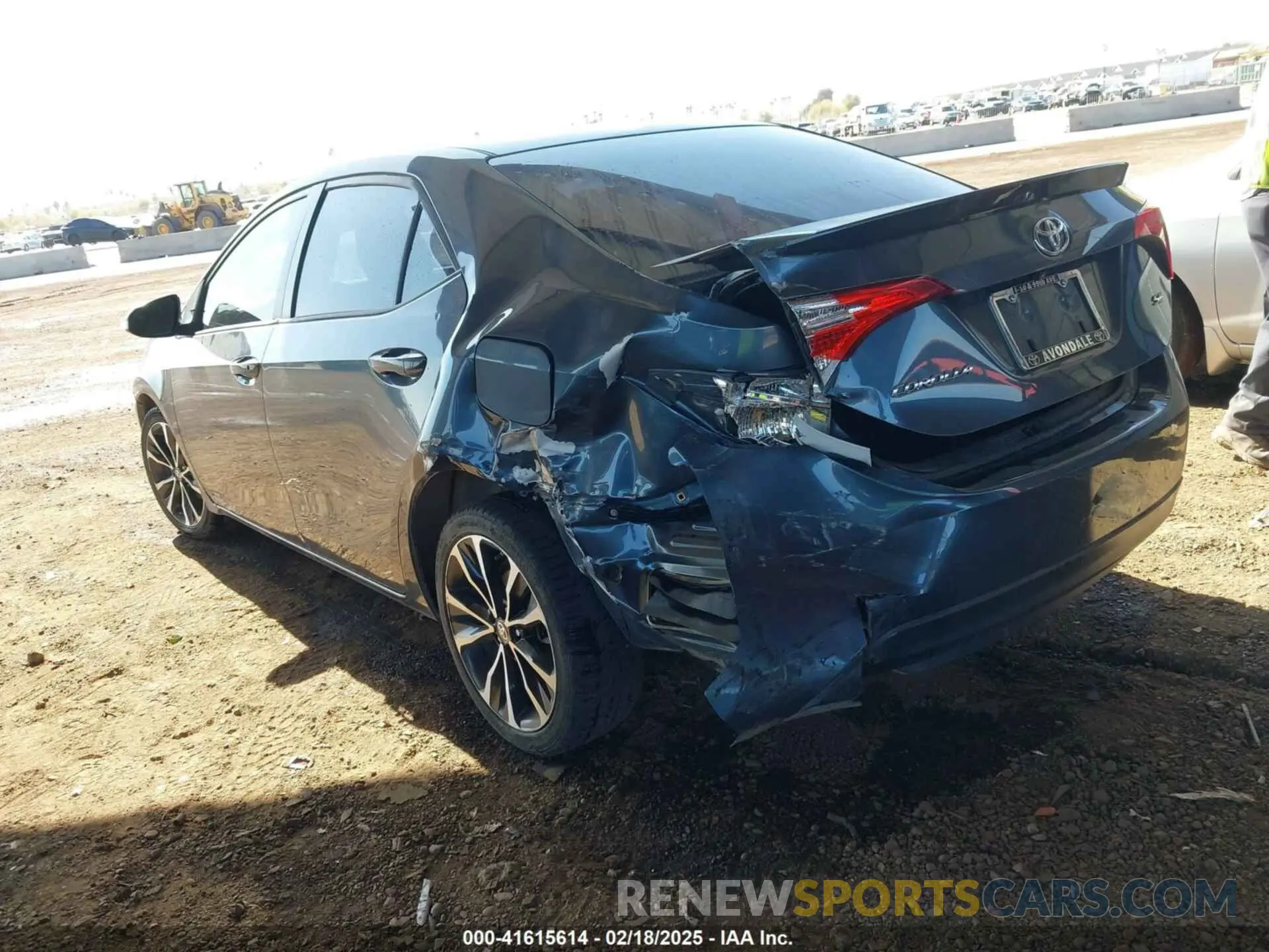 3 Photograph of a damaged car 2T1BURHE2KC194248 TOYOTA COROLLA 2019