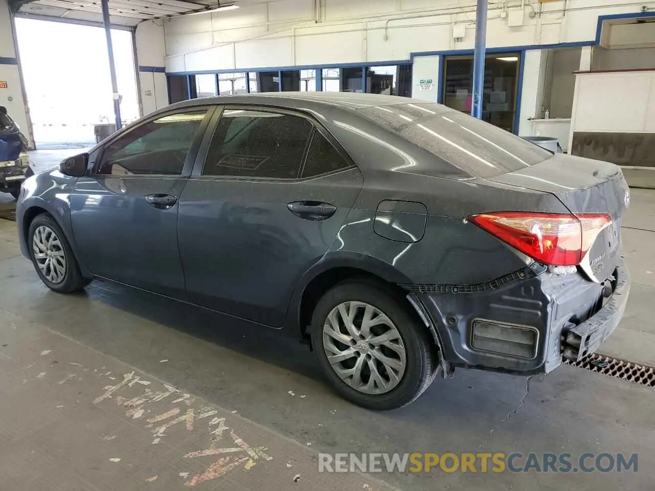 2 Photograph of a damaged car 2T1BURHE2KC197747 TOYOTA COROLLA 2019