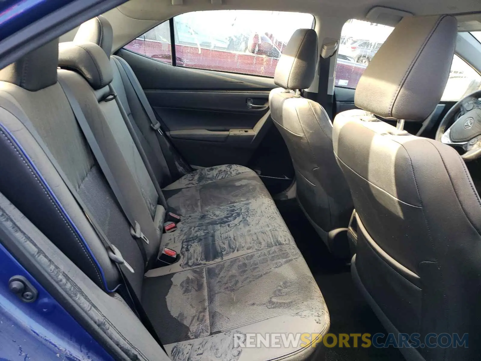 6 Photograph of a damaged car 2T1BURHE2KC201764 TOYOTA COROLLA 2019