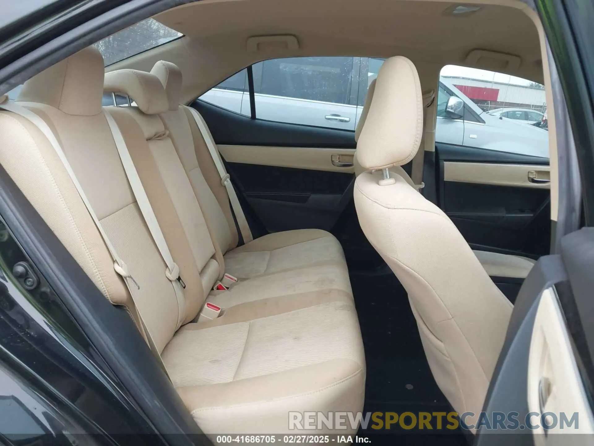 8 Photograph of a damaged car 2T1BURHE2KC202655 TOYOTA COROLLA 2019