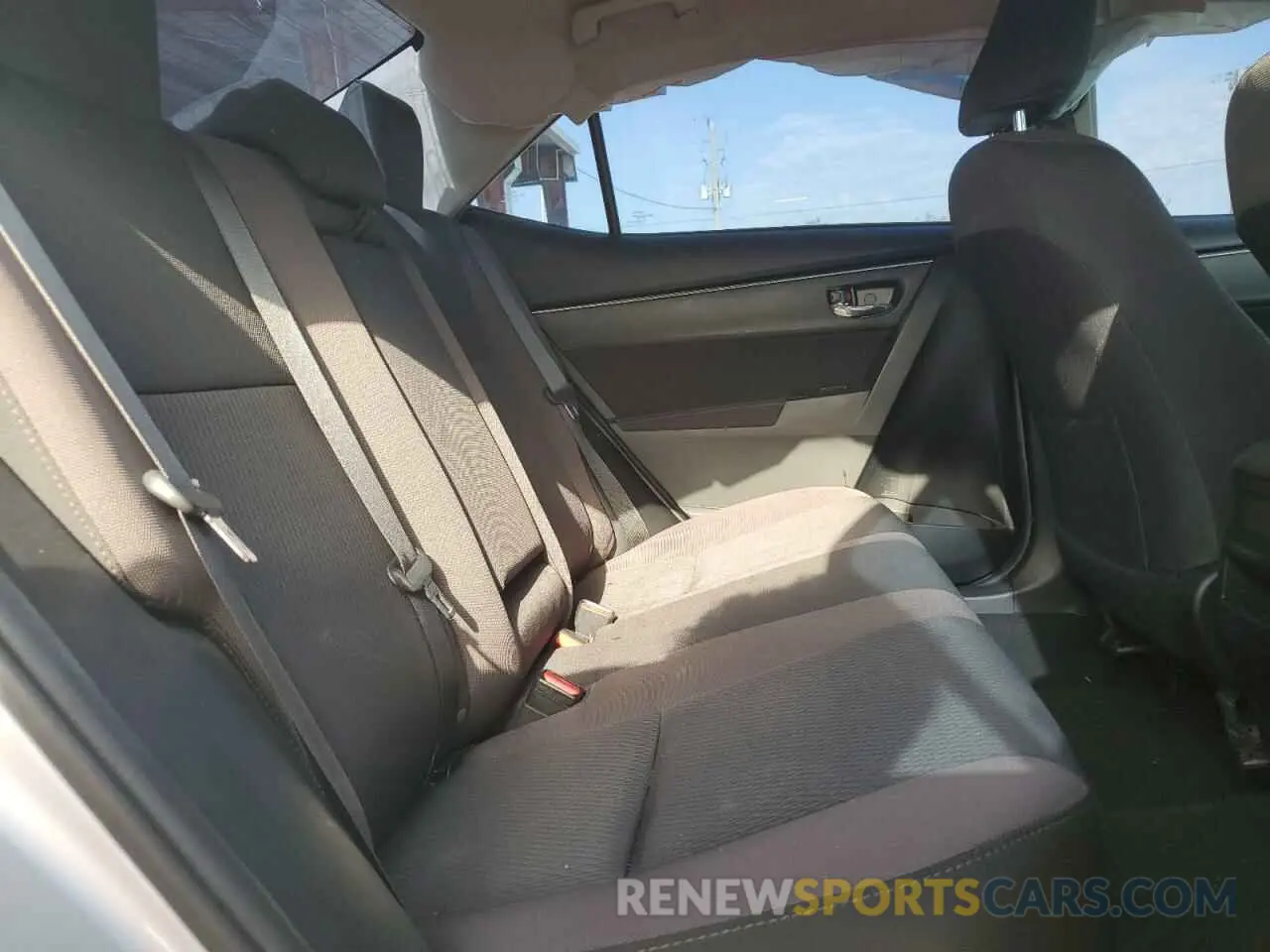 11 Photograph of a damaged car 2T1BURHE2KC202848 TOYOTA COROLLA 2019