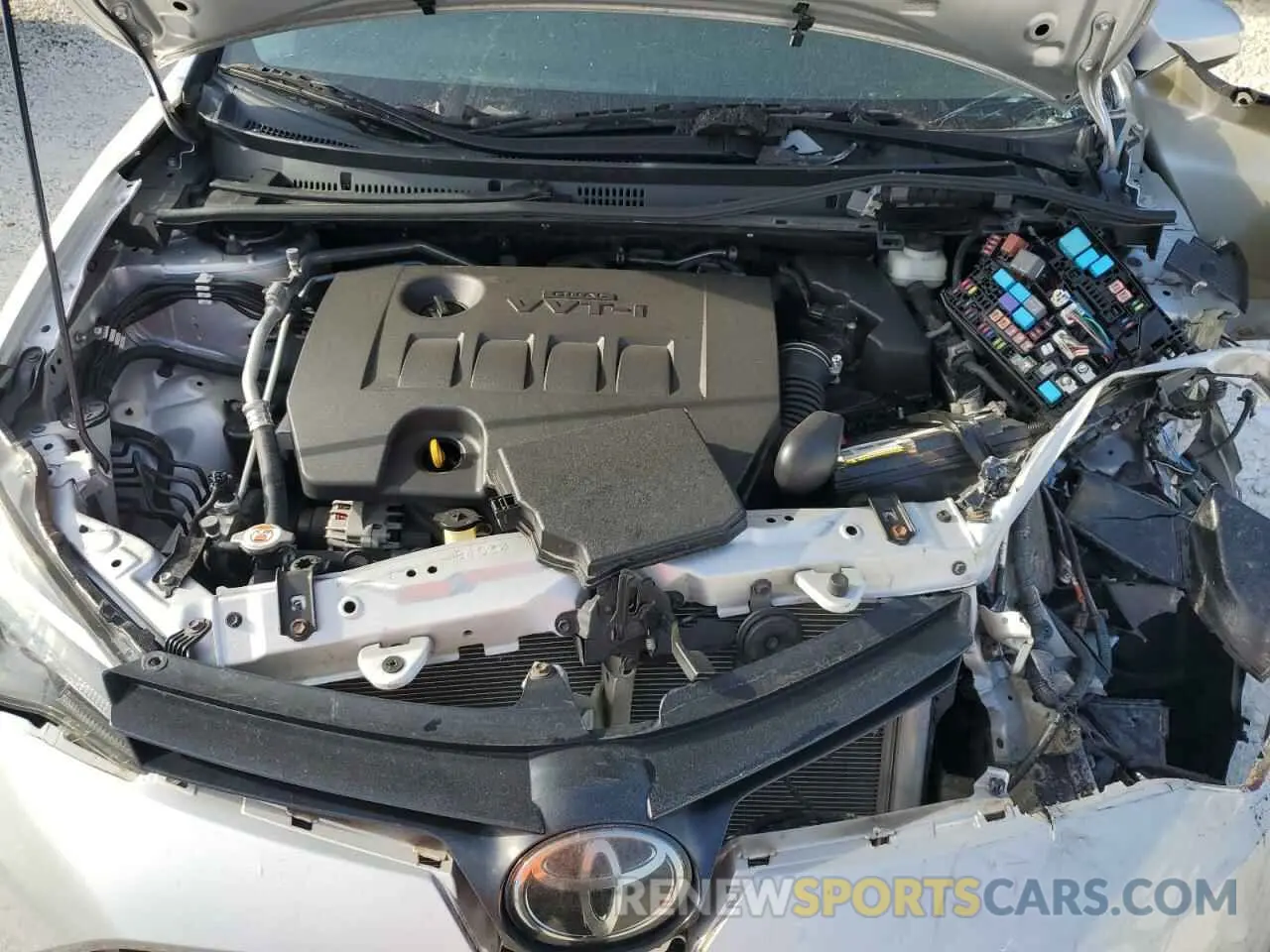 13 Photograph of a damaged car 2T1BURHE2KC202848 TOYOTA COROLLA 2019
