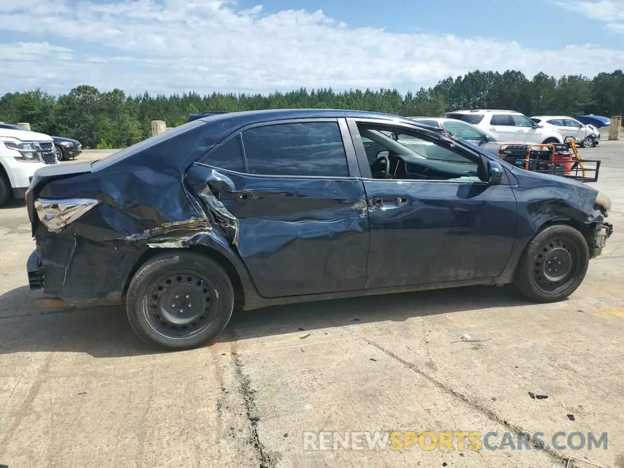 3 Photograph of a damaged car 2T1BURHE2KC207080 TOYOTA COROLLA 2019