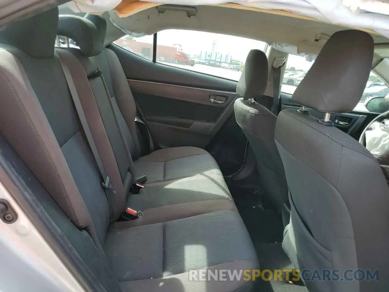 10 Photograph of a damaged car 2T1BURHE2KC207144 TOYOTA COROLLA 2019