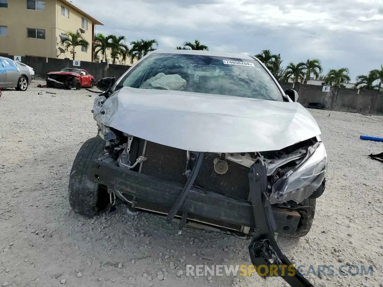 5 Photograph of a damaged car 2T1BURHE2KC207144 TOYOTA COROLLA 2019