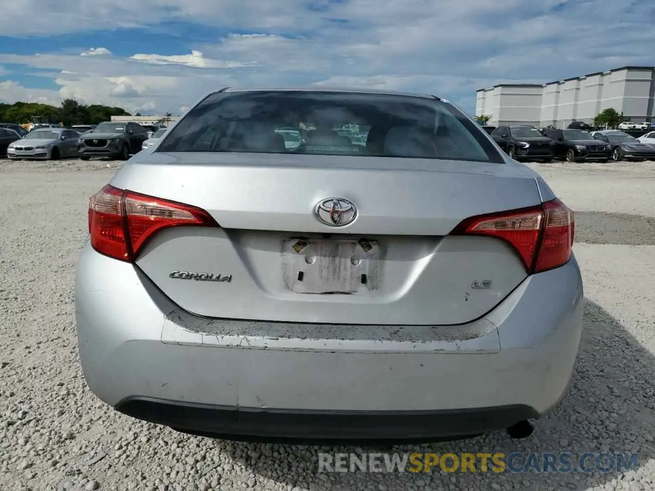 6 Photograph of a damaged car 2T1BURHE2KC207144 TOYOTA COROLLA 2019