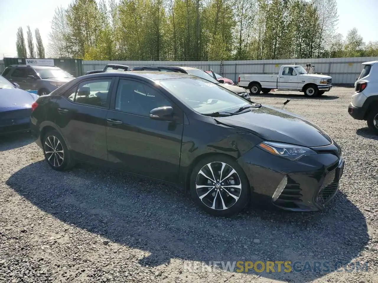 4 Photograph of a damaged car 2T1BURHE2KC208794 TOYOTA COROLLA 2019