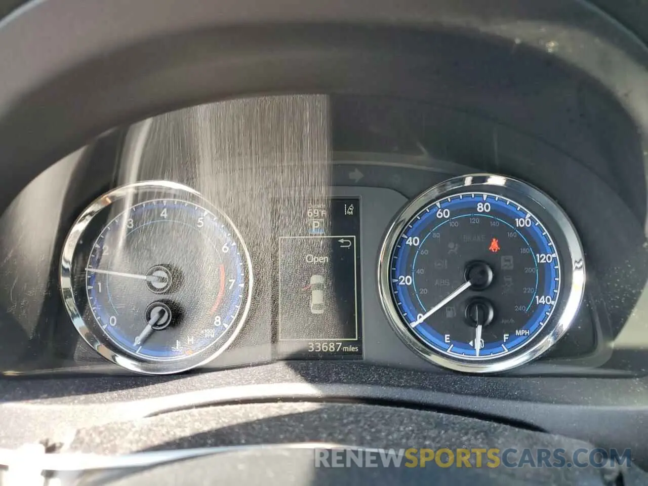 9 Photograph of a damaged car 2T1BURHE2KC208794 TOYOTA COROLLA 2019