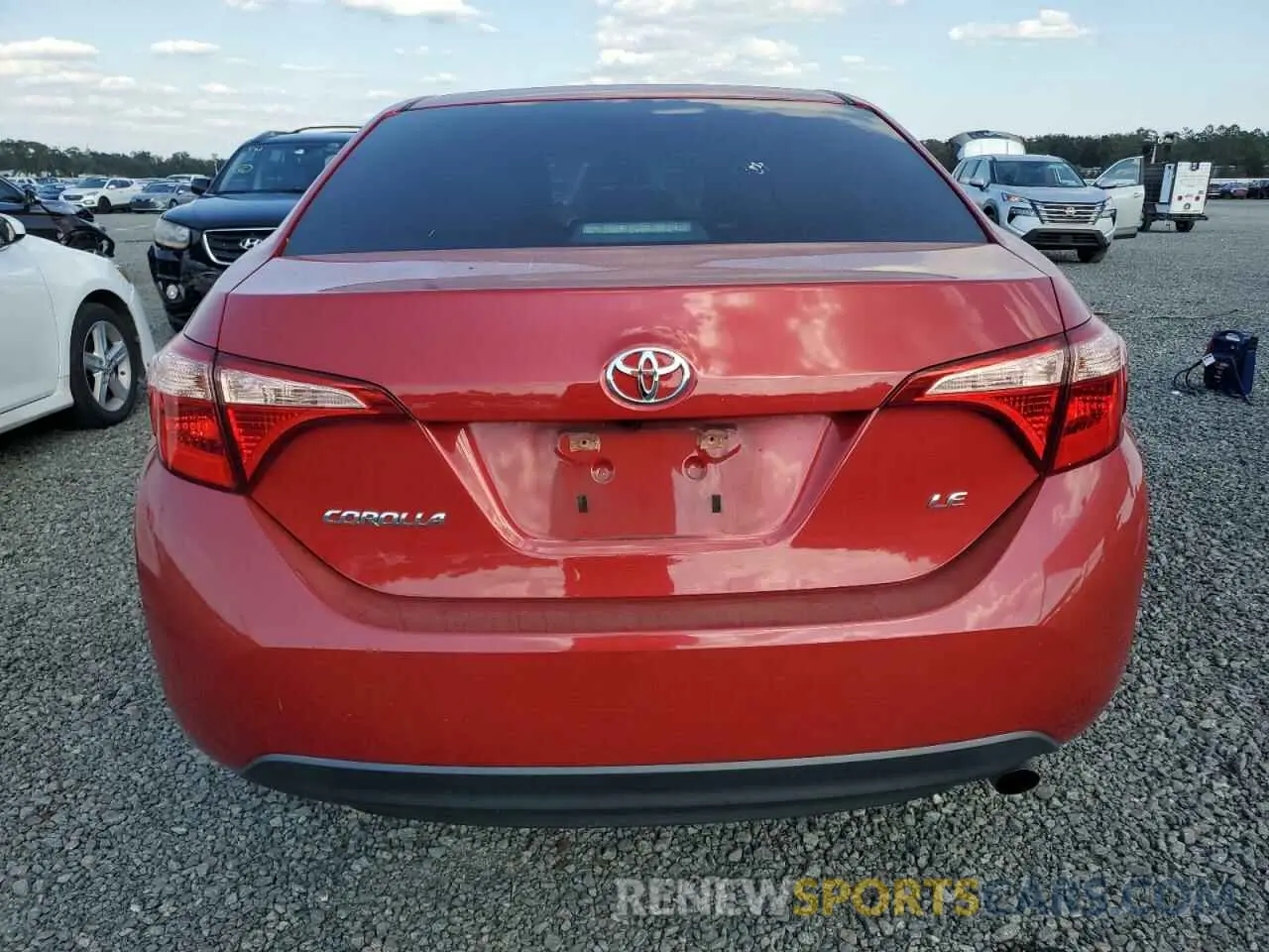 6 Photograph of a damaged car 2T1BURHE2KC209220 TOYOTA COROLLA 2019