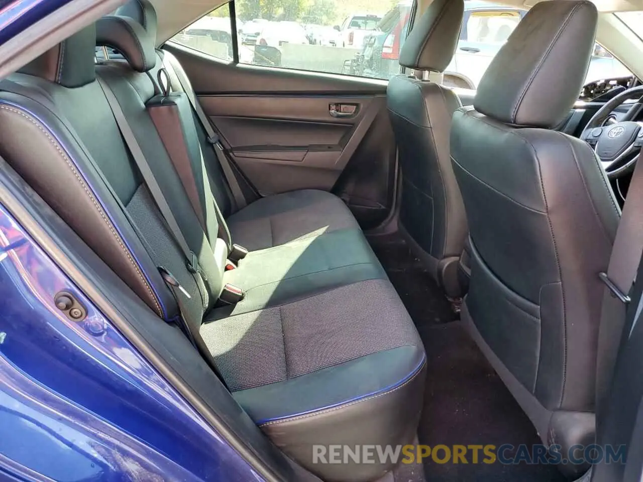 10 Photograph of a damaged car 2T1BURHE2KC210304 TOYOTA COROLLA 2019