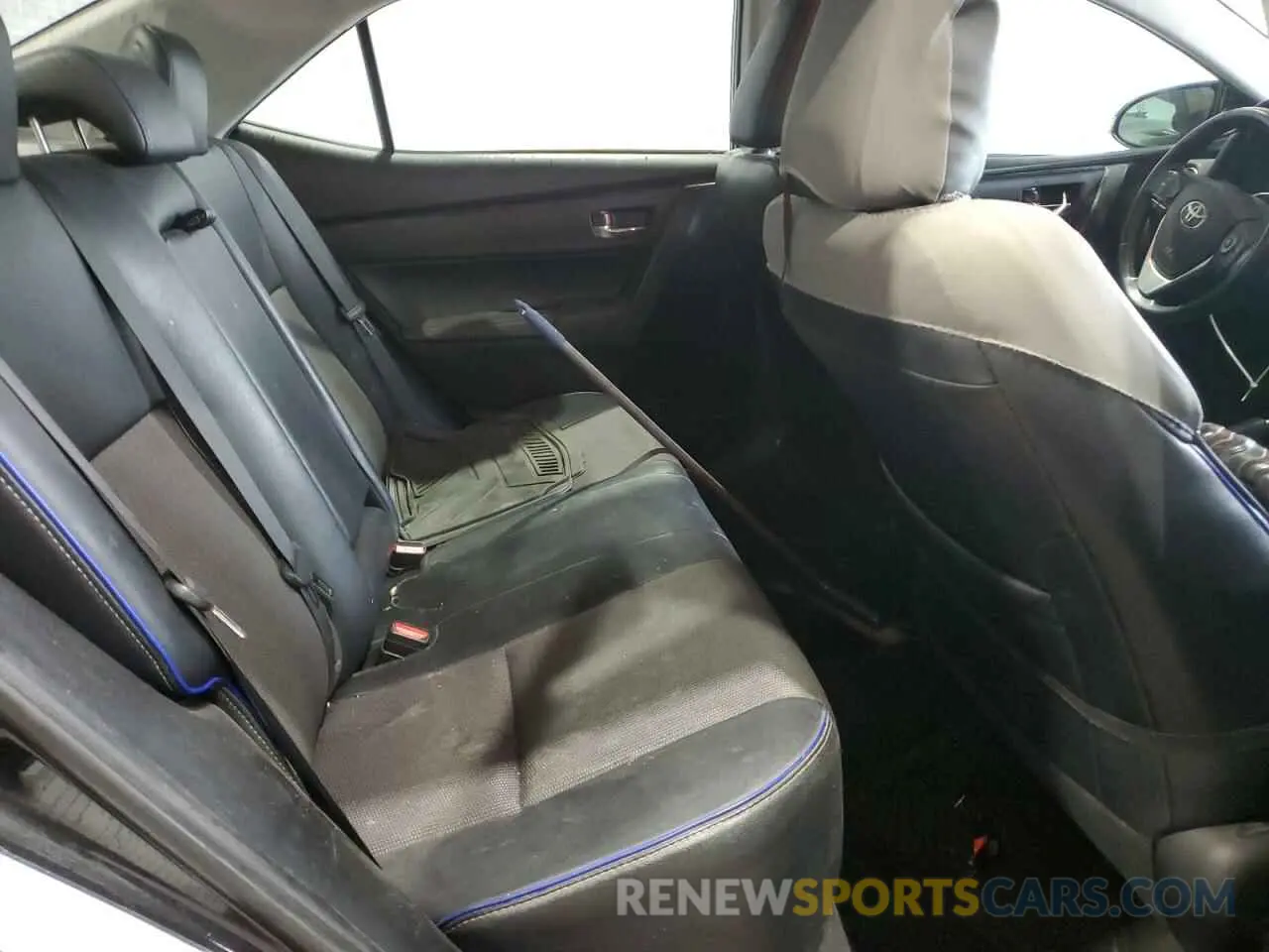10 Photograph of a damaged car 2T1BURHE2KC215308 TOYOTA COROLLA 2019
