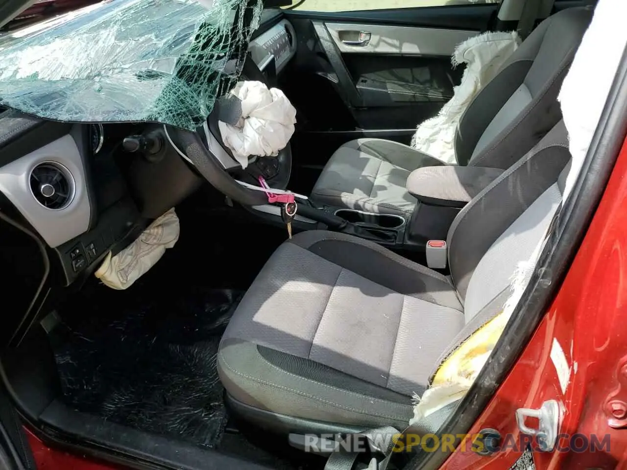 7 Photograph of a damaged car 2T1BURHE2KC217124 TOYOTA COROLLA 2019