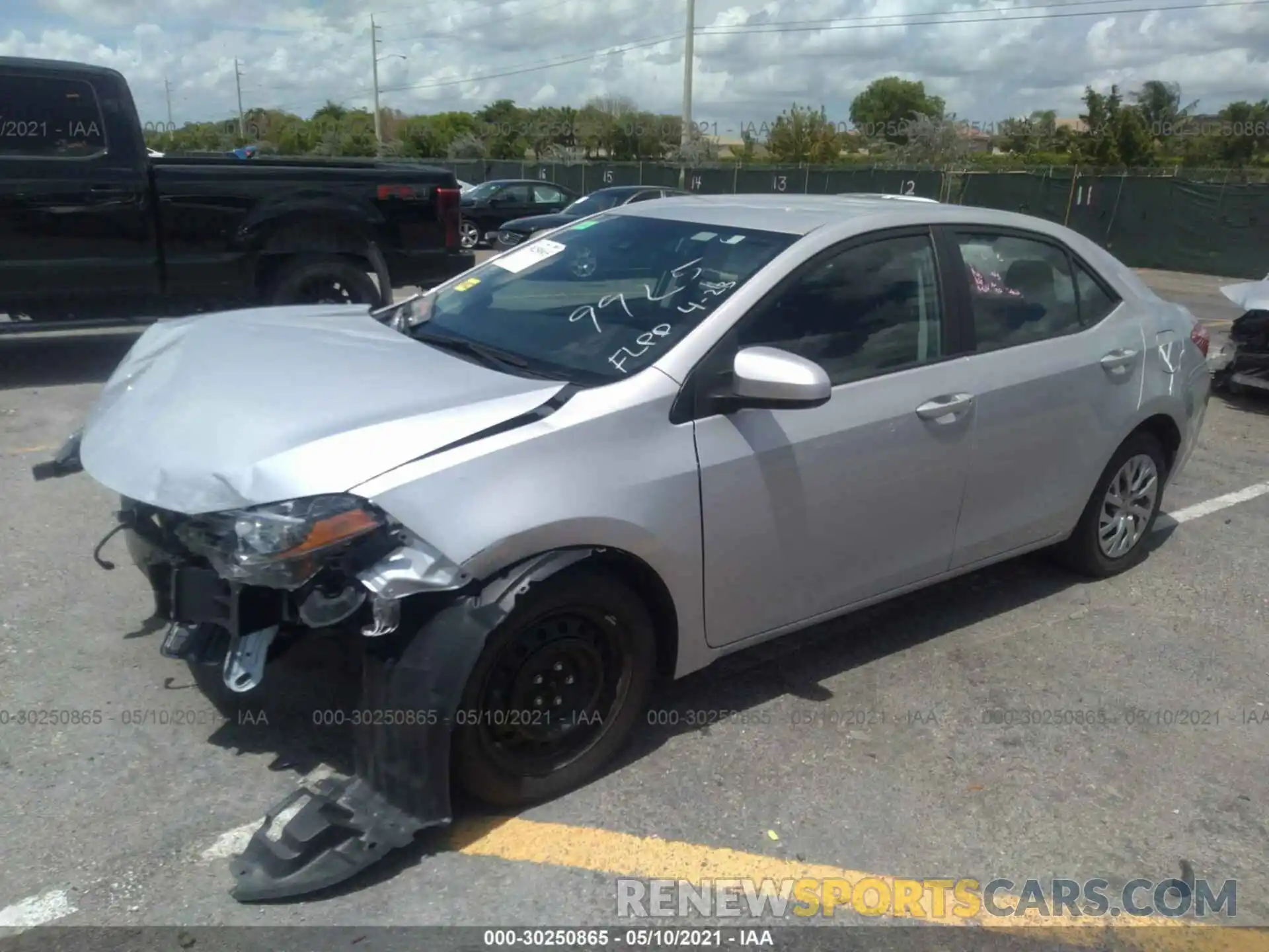 2 Photograph of a damaged car 2T1BURHE2KC219925 TOYOTA COROLLA 2019