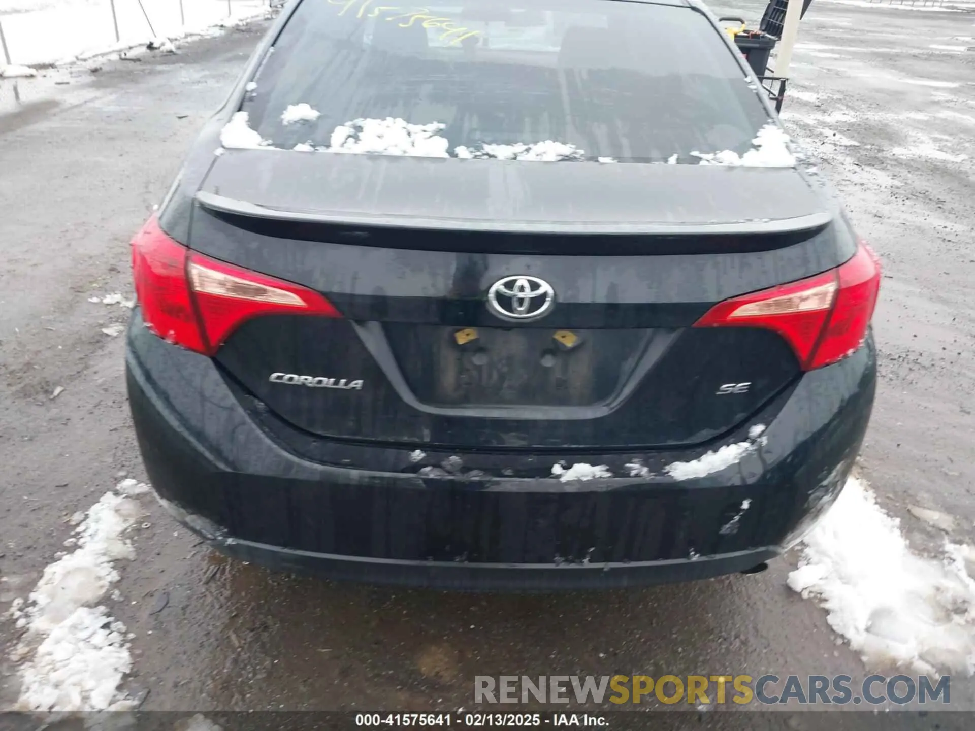 16 Photograph of a damaged car 2T1BURHE2KC225059 TOYOTA COROLLA 2019