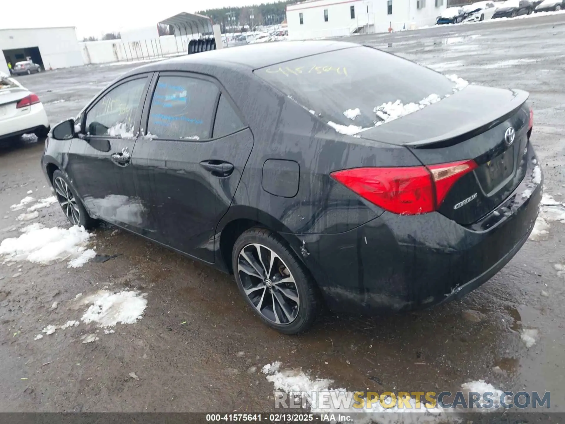 3 Photograph of a damaged car 2T1BURHE2KC225059 TOYOTA COROLLA 2019