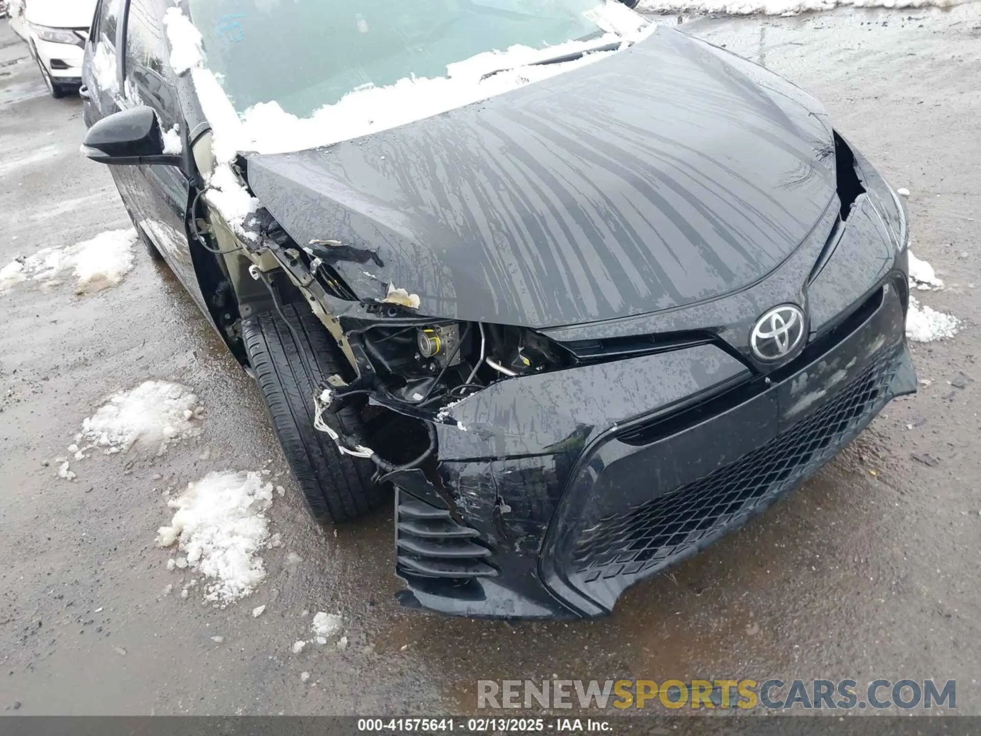 6 Photograph of a damaged car 2T1BURHE2KC225059 TOYOTA COROLLA 2019